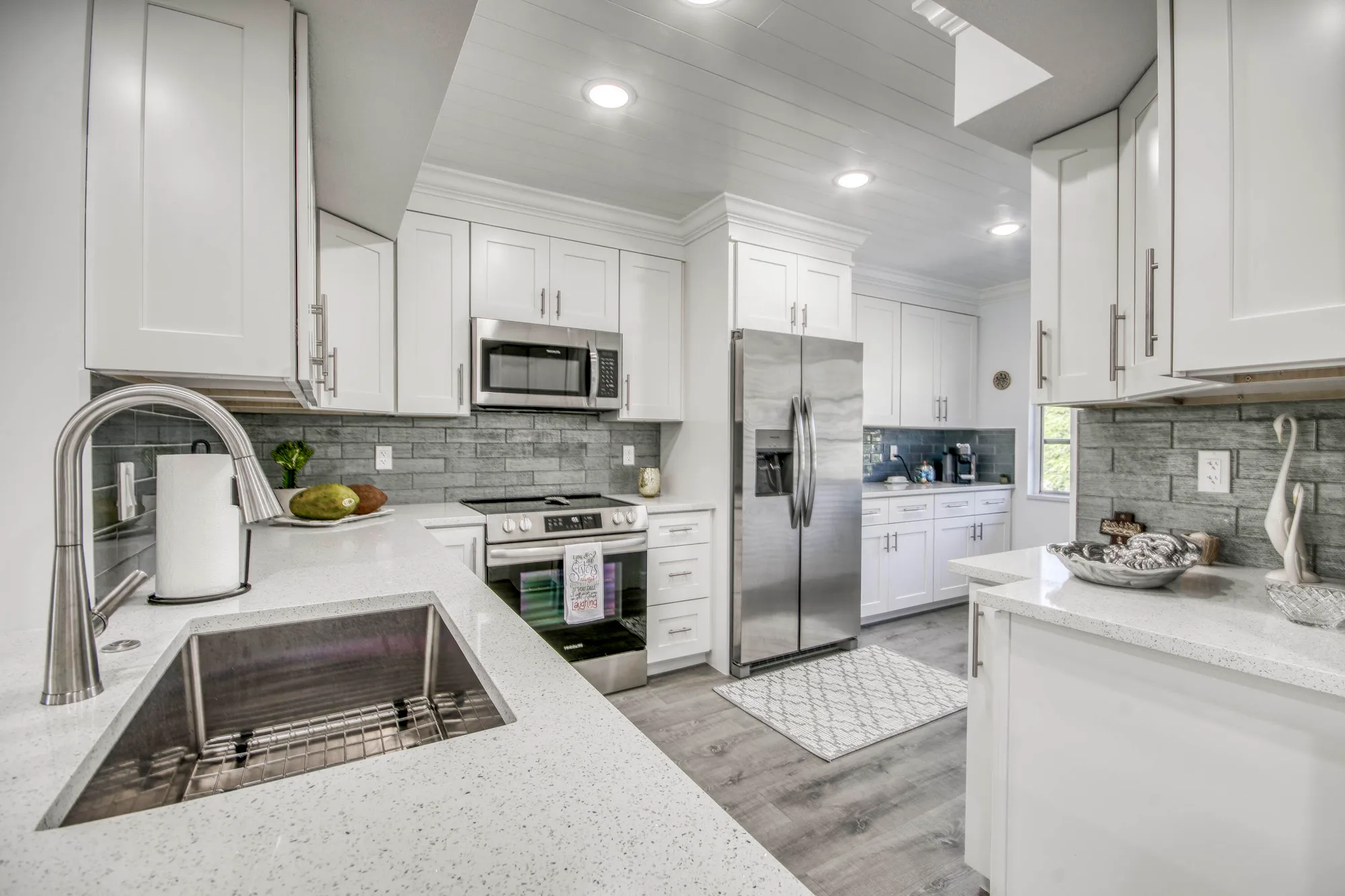 Property Slideshow image 14 of 31 | 14823 cumberland dr, Delray Beach, FL, 33446