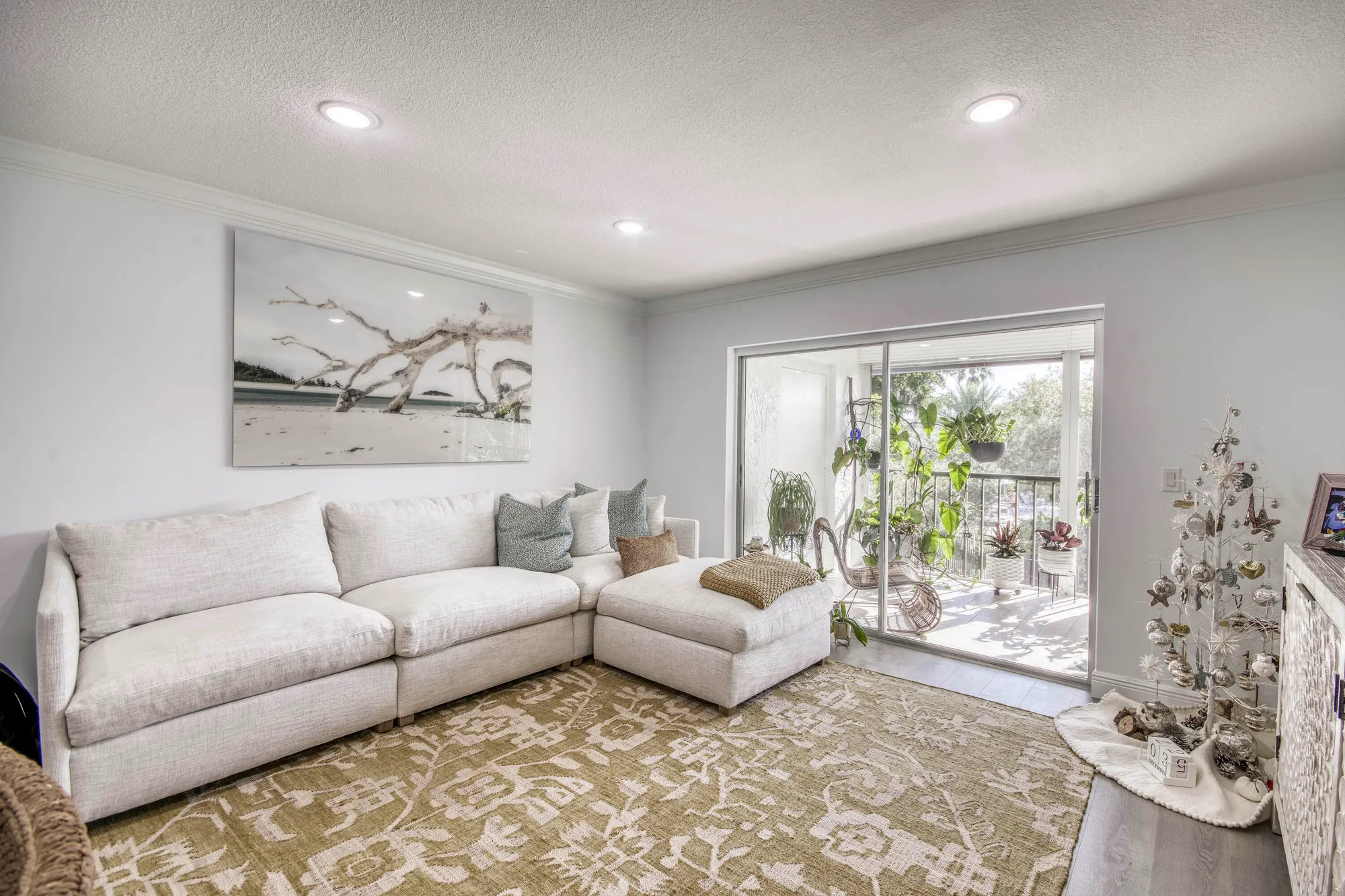 Property Slideshow image 8 of 31 | 14823 cumberland dr, Delray Beach, FL, 33446