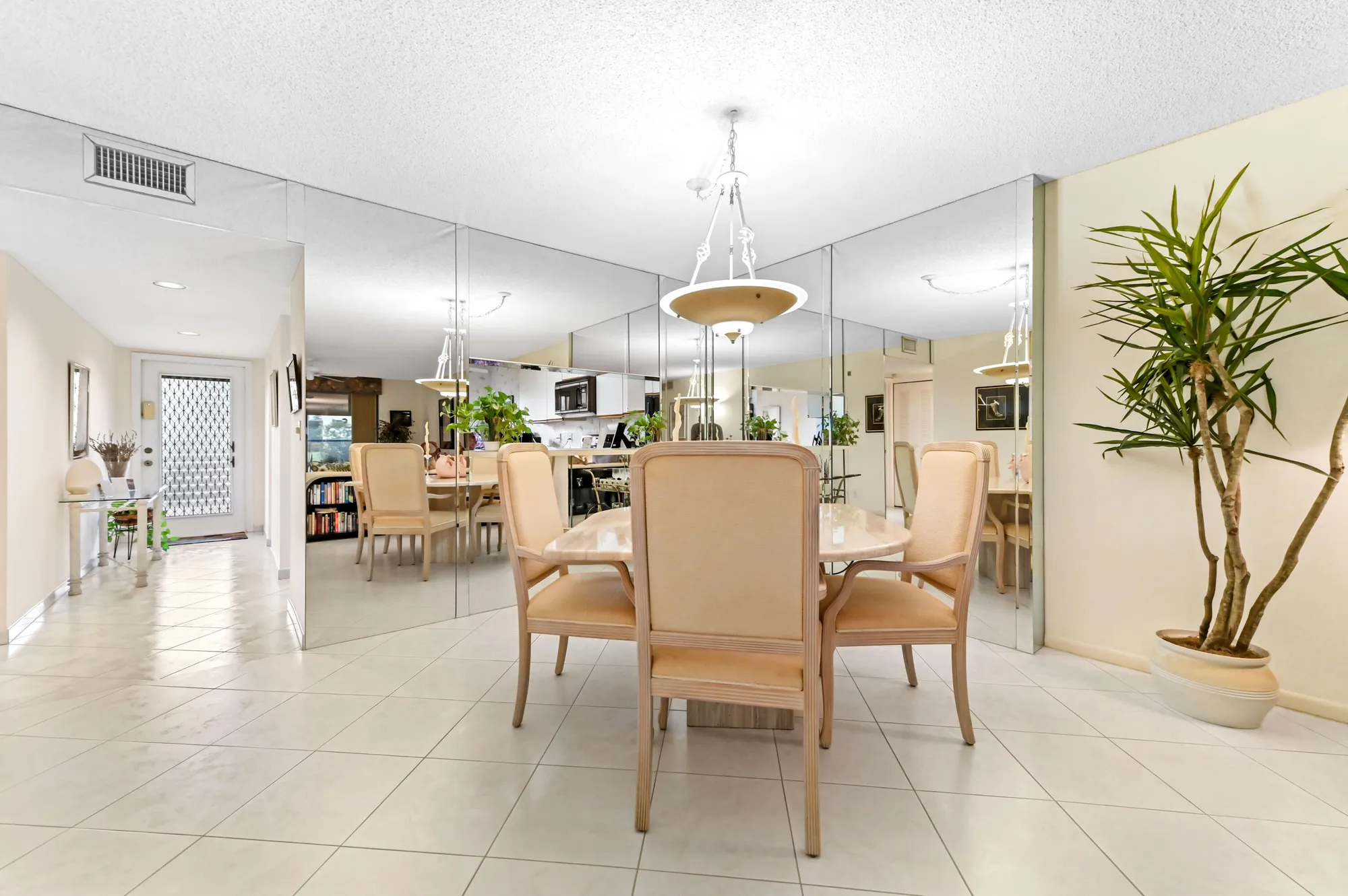 Property Slideshow image 8 of 60 | 15074 witney rd 107, Delray Beach, FL, 33484