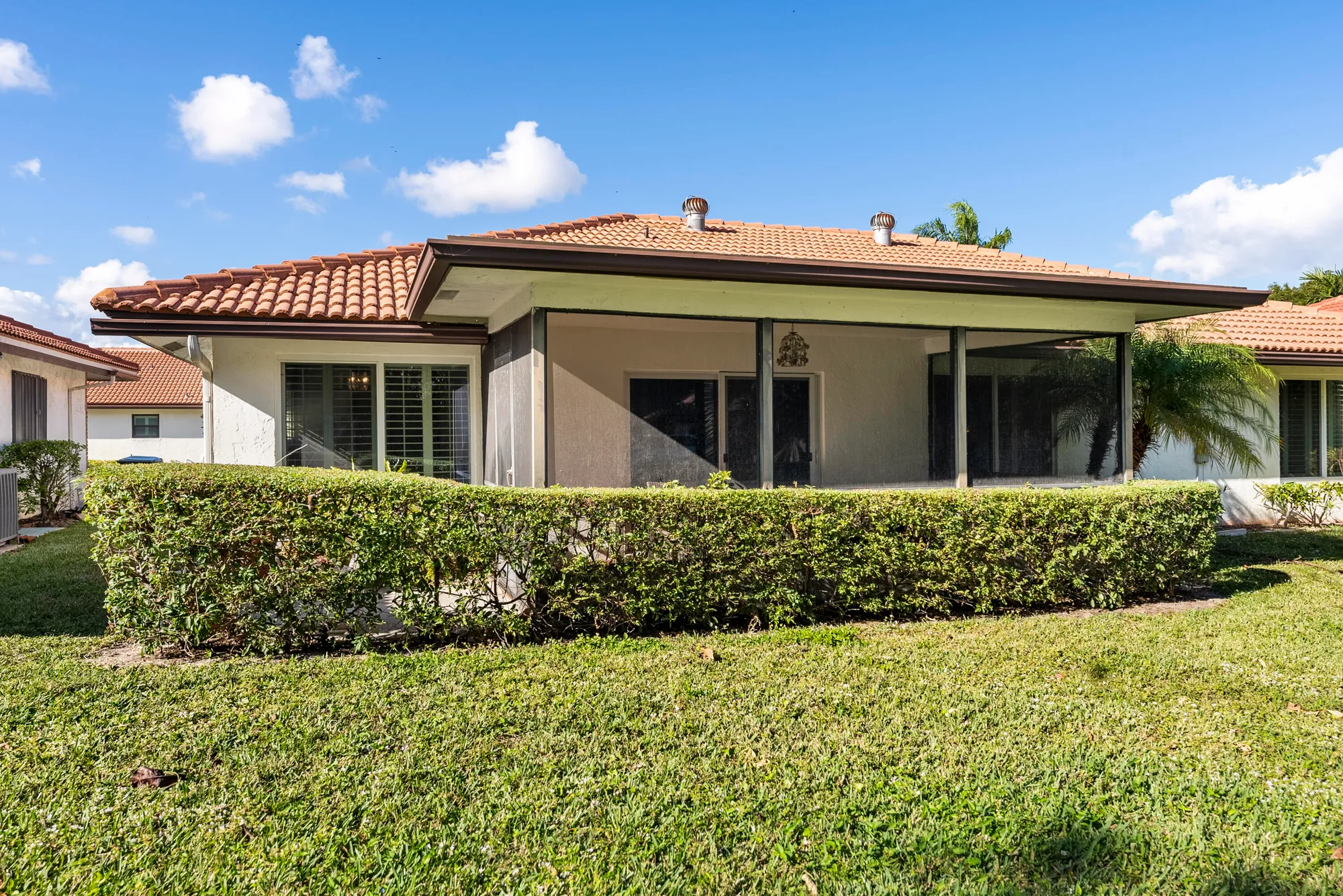 Property Slideshow image 7 of 48 | 334 nw 42nd st, Boca Raton, FL, 33431