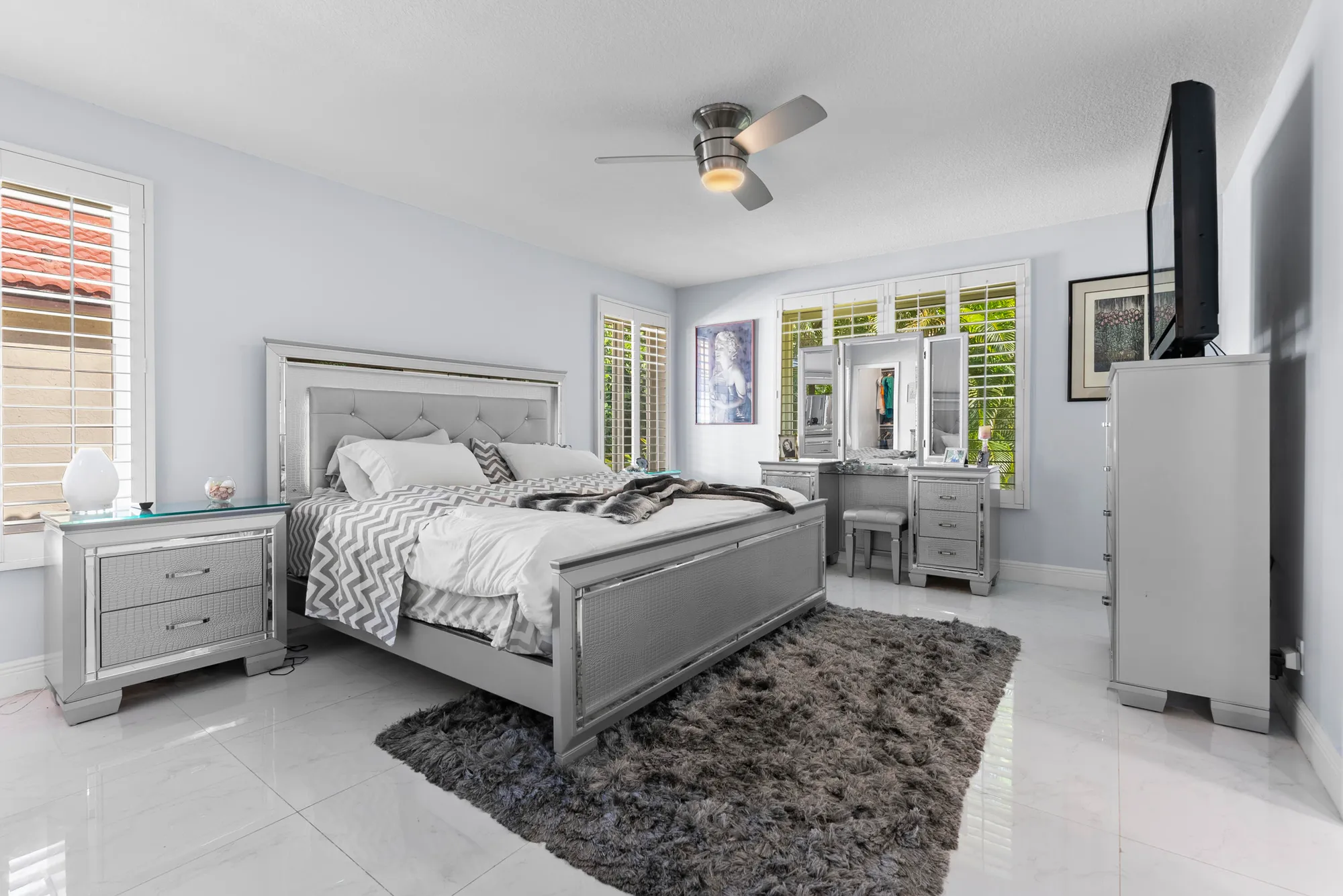 Property Slideshow image 29 of 48 | 334 nw 42nd st, Boca Raton, FL, 33431