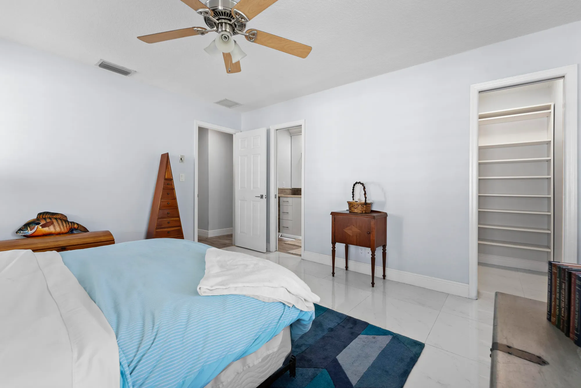 Property Slideshow image 35 of 48 | 334 nw 42nd st, Boca Raton, FL, 33431