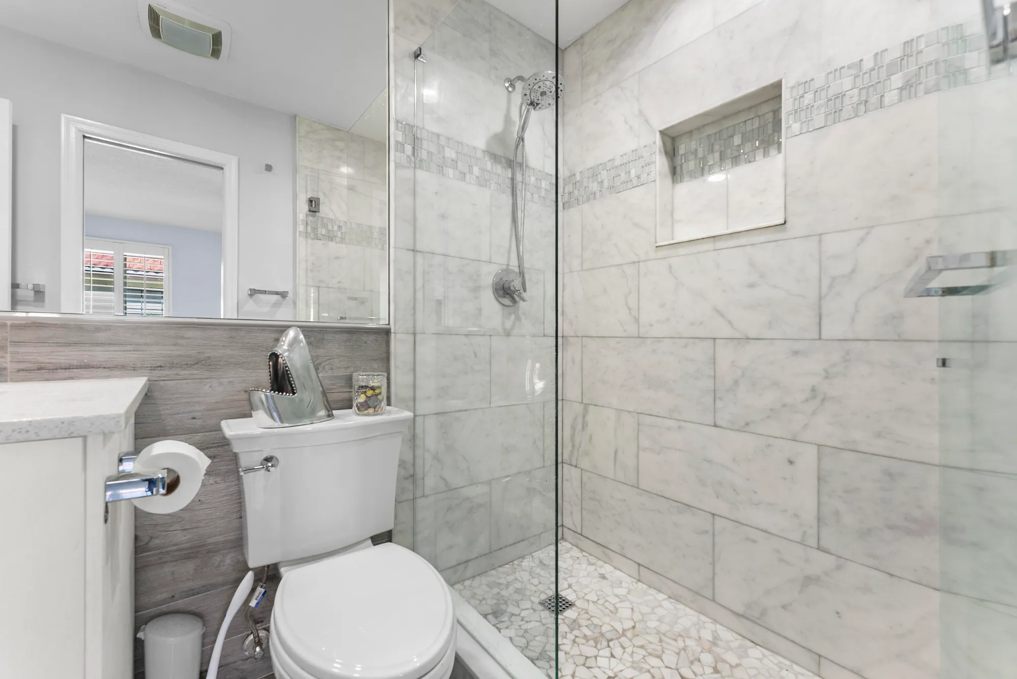 Property Slideshow image 37 of 48 | 334 nw 42nd st, Boca Raton, FL, 33431