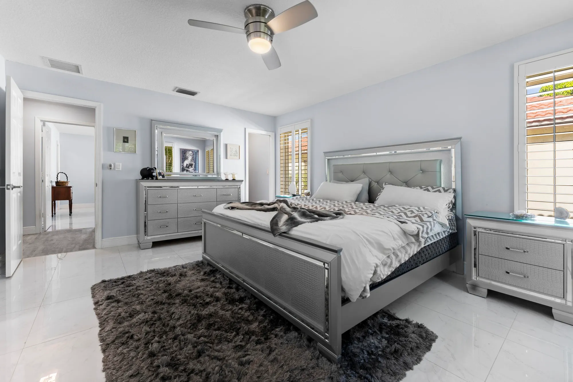 Property Slideshow image 27 of 48 | 334 nw 42nd st, Boca Raton, FL, 33431