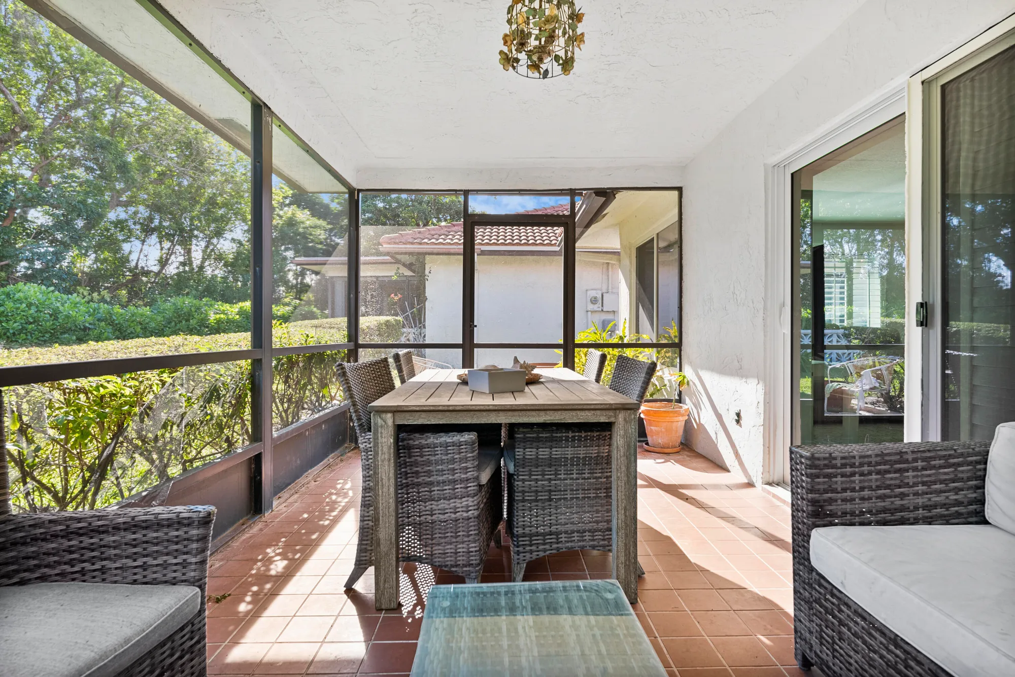 Property Slideshow image 40 of 48 | 334 nw 42nd st, Boca Raton, FL, 33431