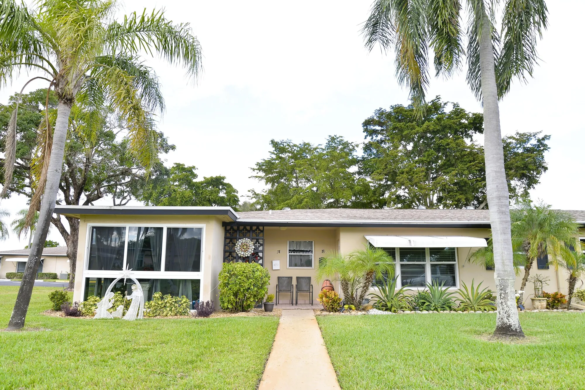 Property Slideshow image 1 of 30 | 1027 south dr a, Delray Beach, FL, 33445