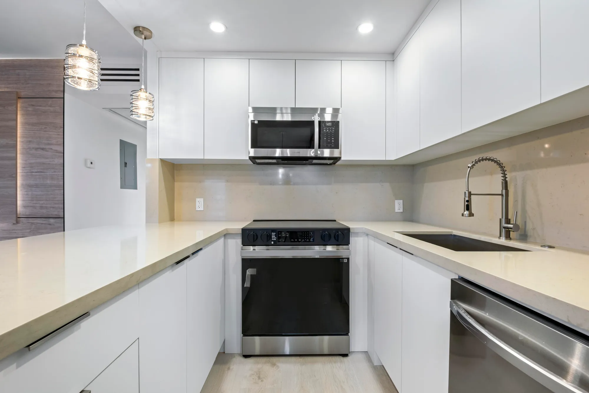 Property Slideshow image 5 of 45 | 3076 newport q # 3076, Deerfield Beach, FL, 33442