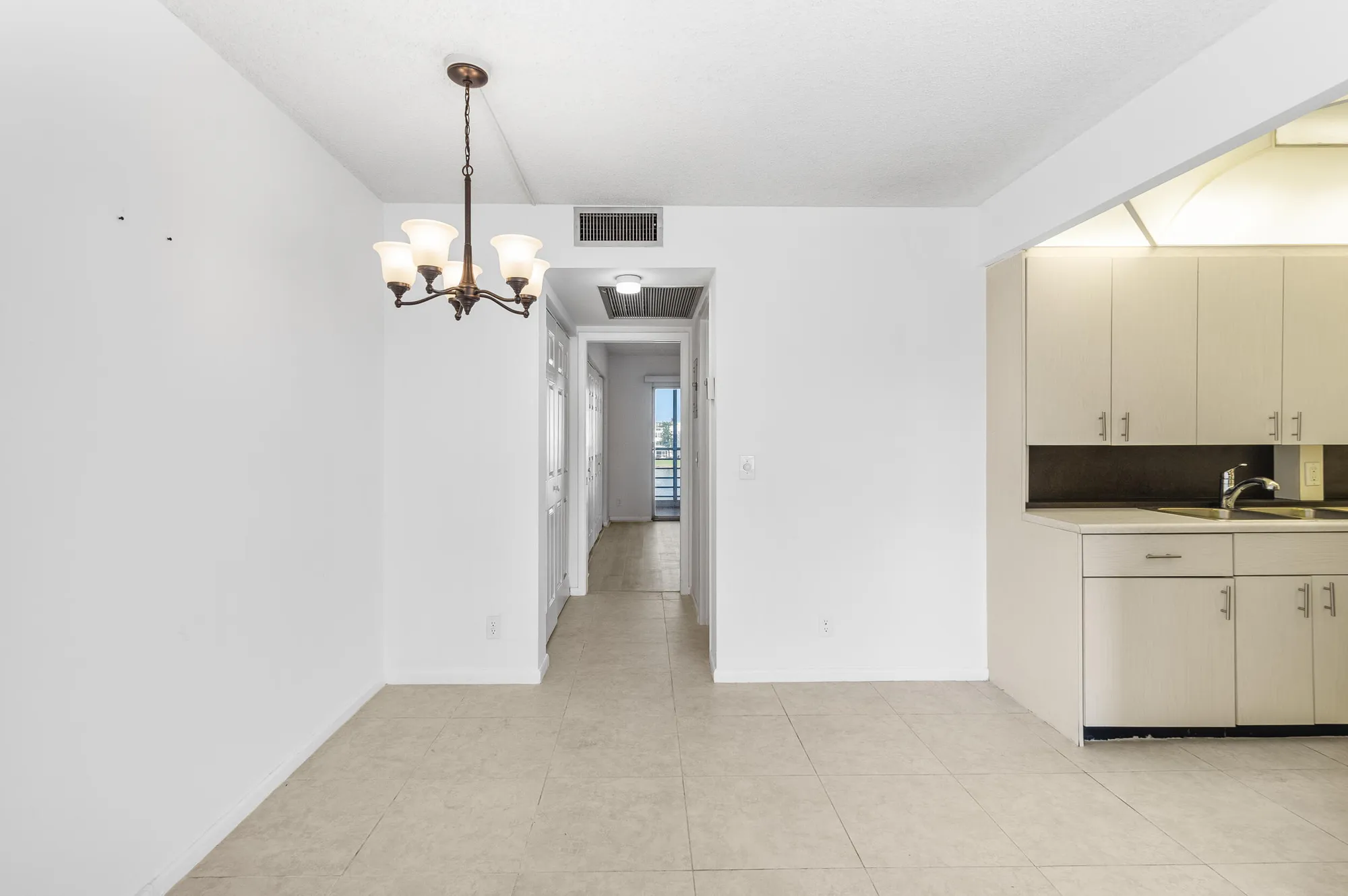 Property Slideshow image 25 of 39 | 3089 cornwall e, Boca Raton, FL, 33434