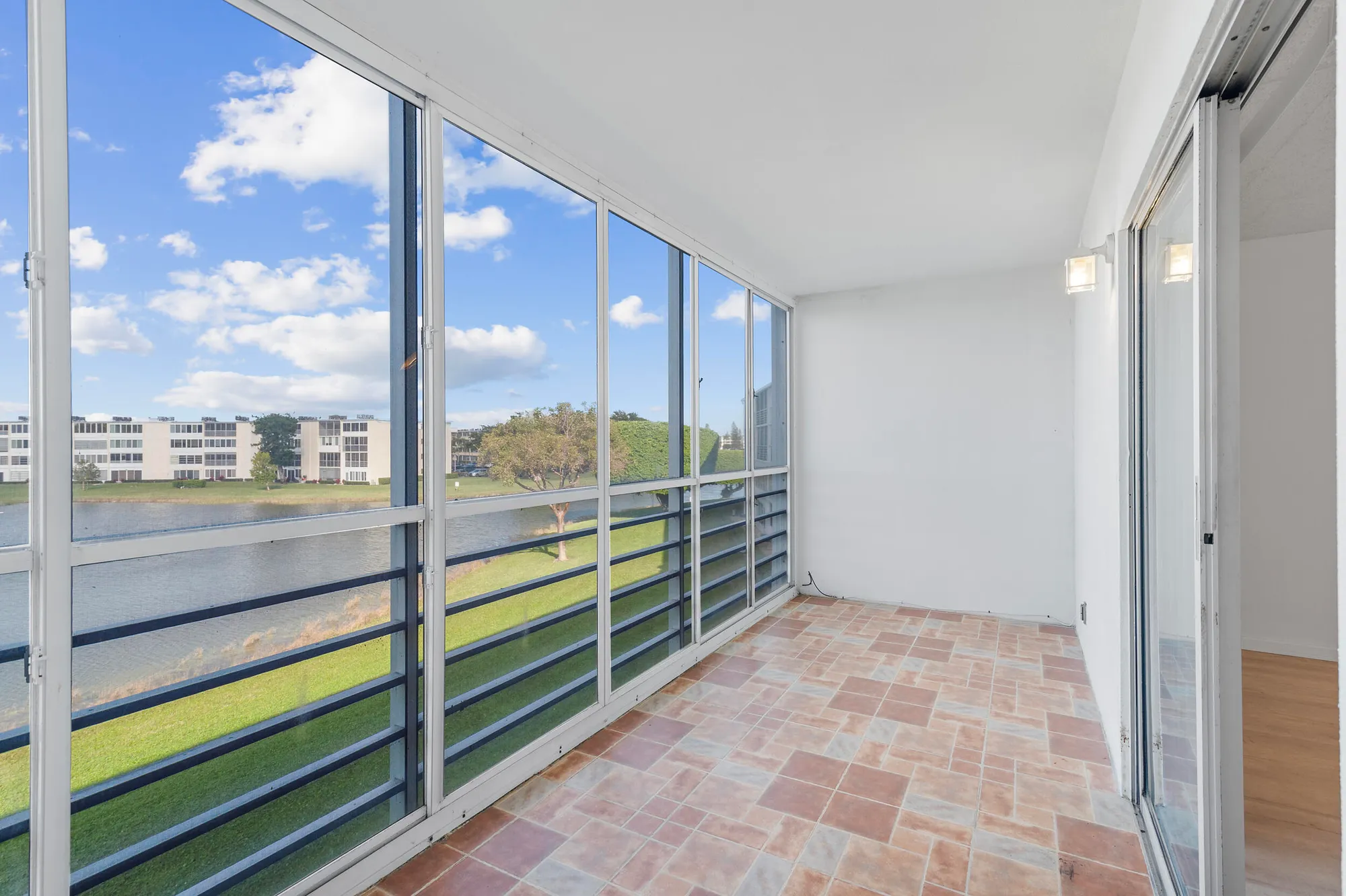 Property Slideshow image 27 of 39 | 3089 cornwall e, Boca Raton, FL, 33434