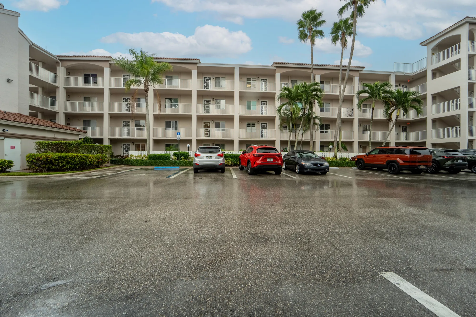 Property Slideshow image 1 of 50 | 14112 huntington pointe dr 309, Delray Beach, FL, 33484