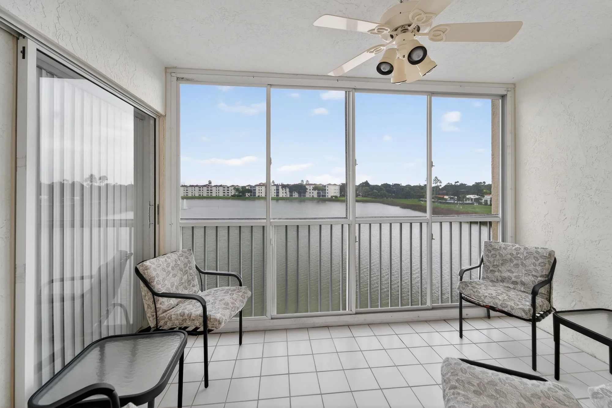 Property Slideshow image 14 of 50 | 14112 huntington pointe dr 309, Delray Beach, FL, 33484