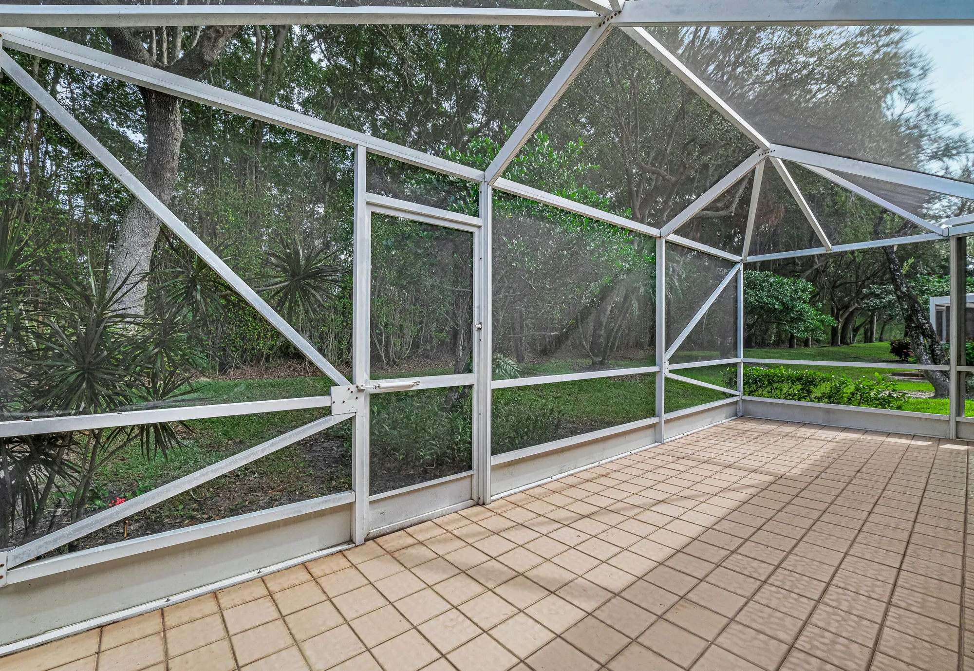 Property Slideshow image 49 of 77 | 7043 summer tree dr, Boynton Beach, FL, 33437