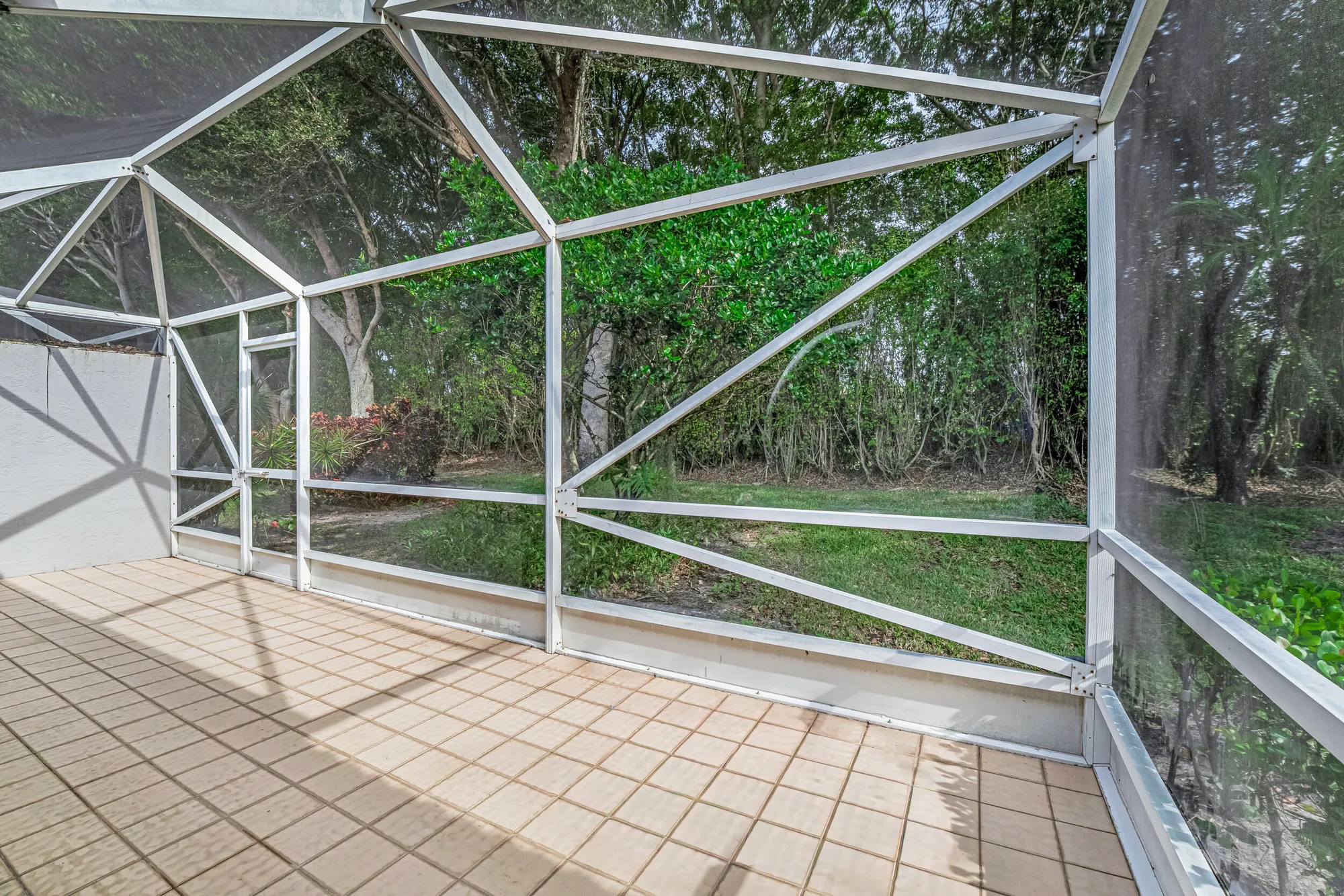 Property Slideshow image 48 of 77 | 7043 summer tree dr, Boynton Beach, FL, 33437