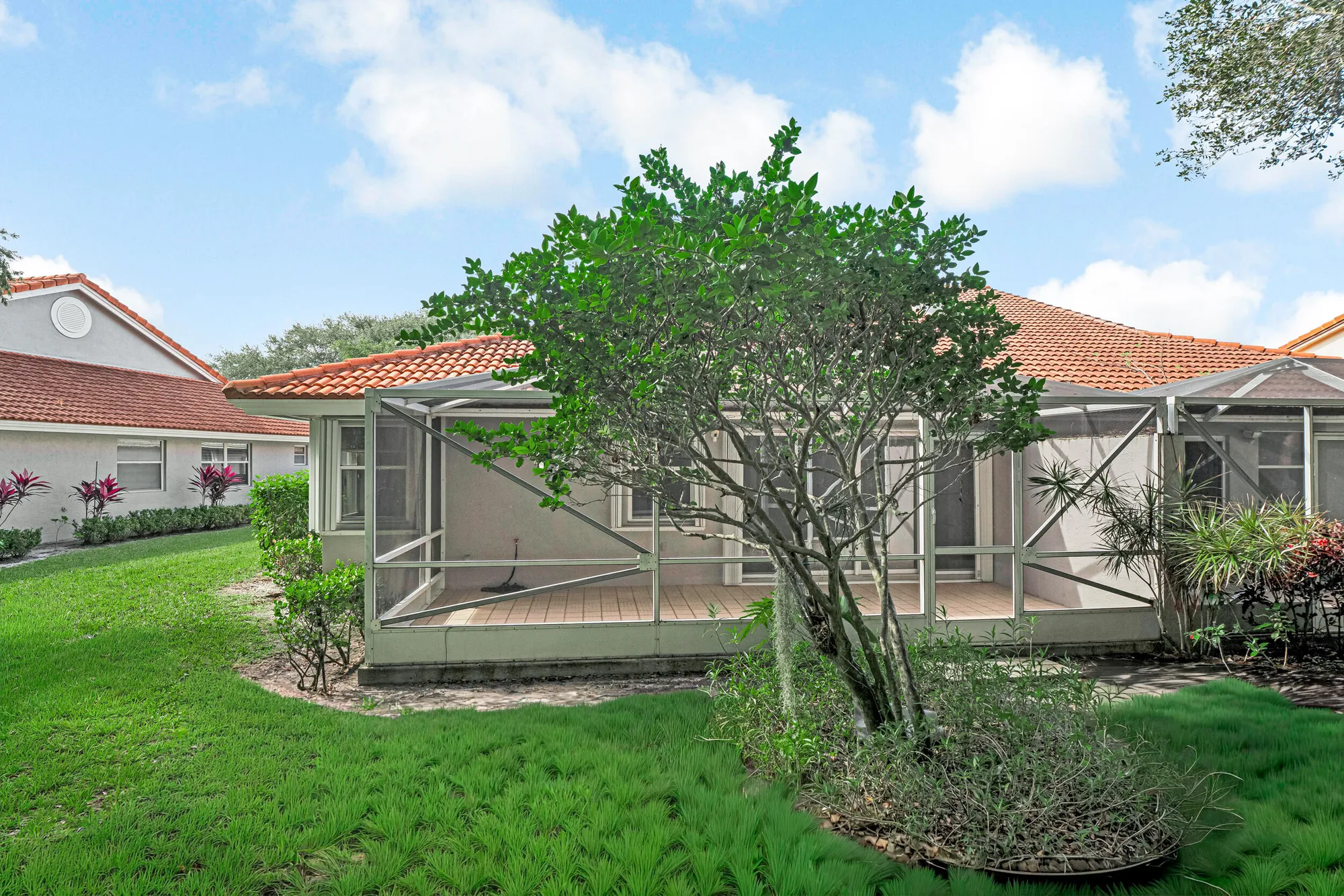 Property Slideshow image 52 of 77 | 7043 summer tree dr, Boynton Beach, FL, 33437