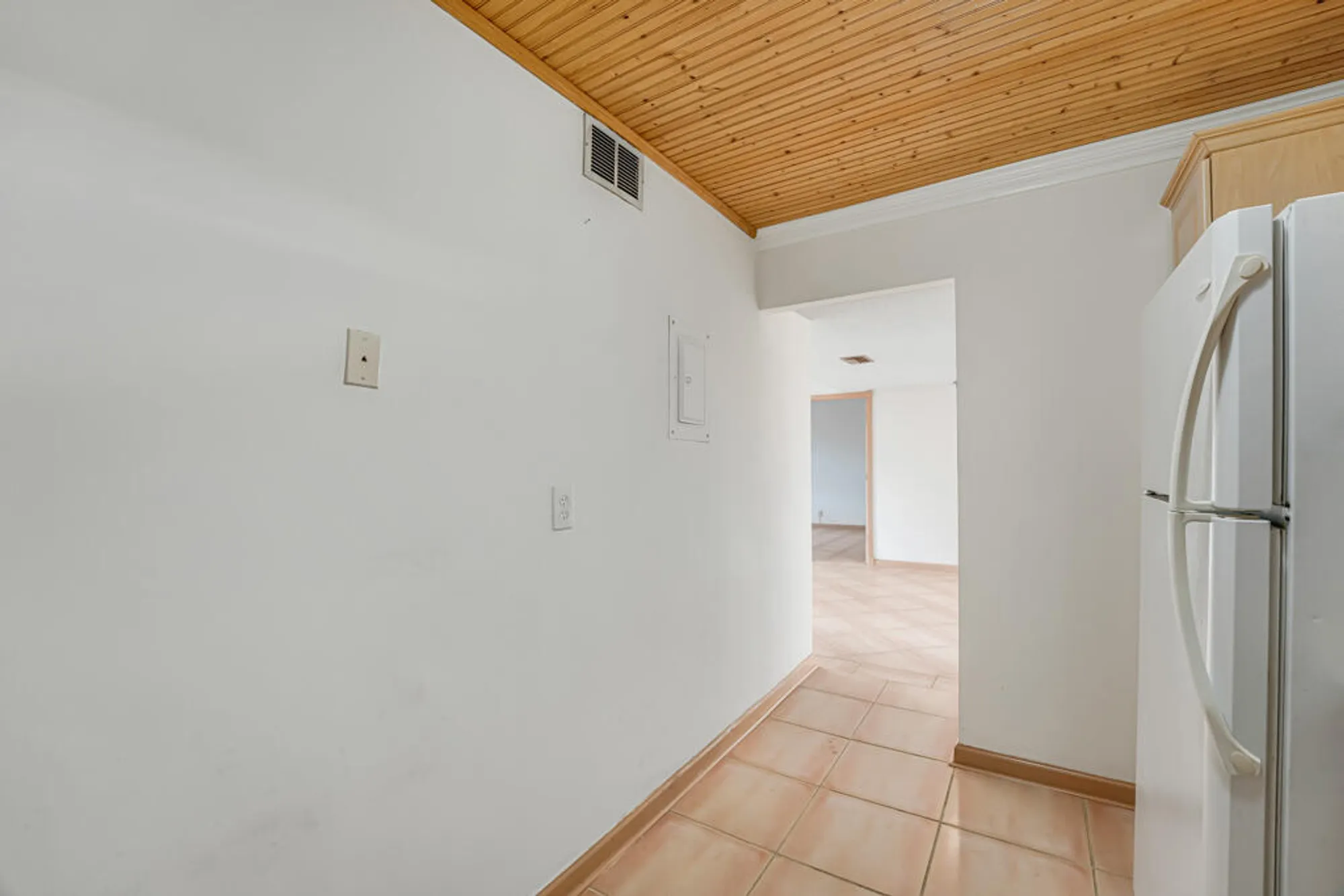 Property Slideshow image 11 of 46 | 199 lake carol dr, West Palm Beach, FL, 33411