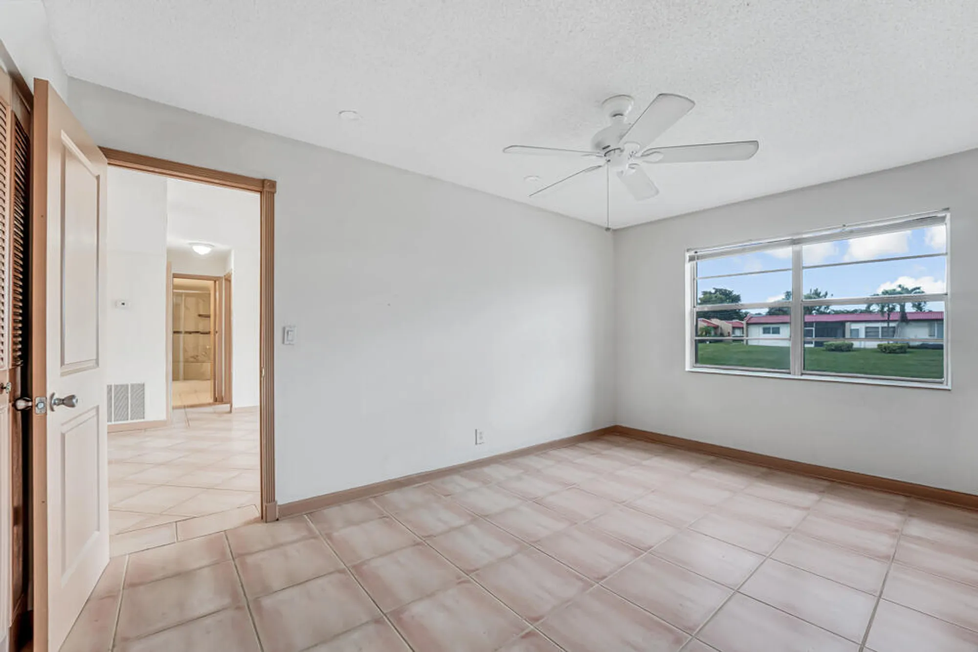 Property Slideshow image 15 of 46 | 199 lake carol dr, West Palm Beach, FL, 33411