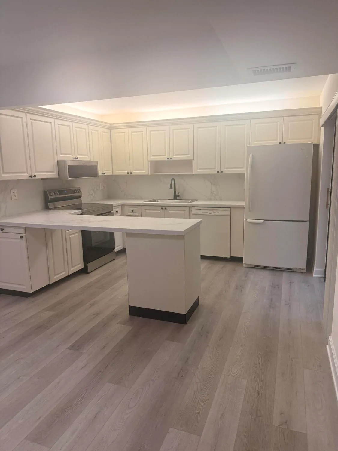 Property Slideshow image 7 of 29 | 2622 nw 7th ct b, Delray Beach, FL, 33445