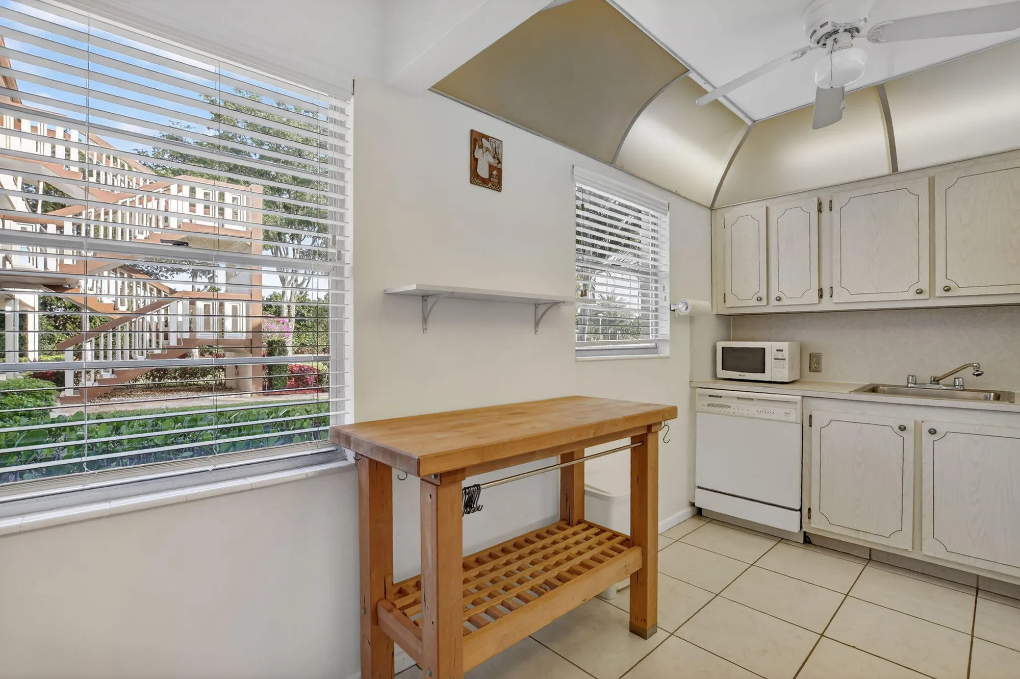 Property Slideshow image 11 of 49 | 52 mansfield b b, Boca Raton, FL, 33434