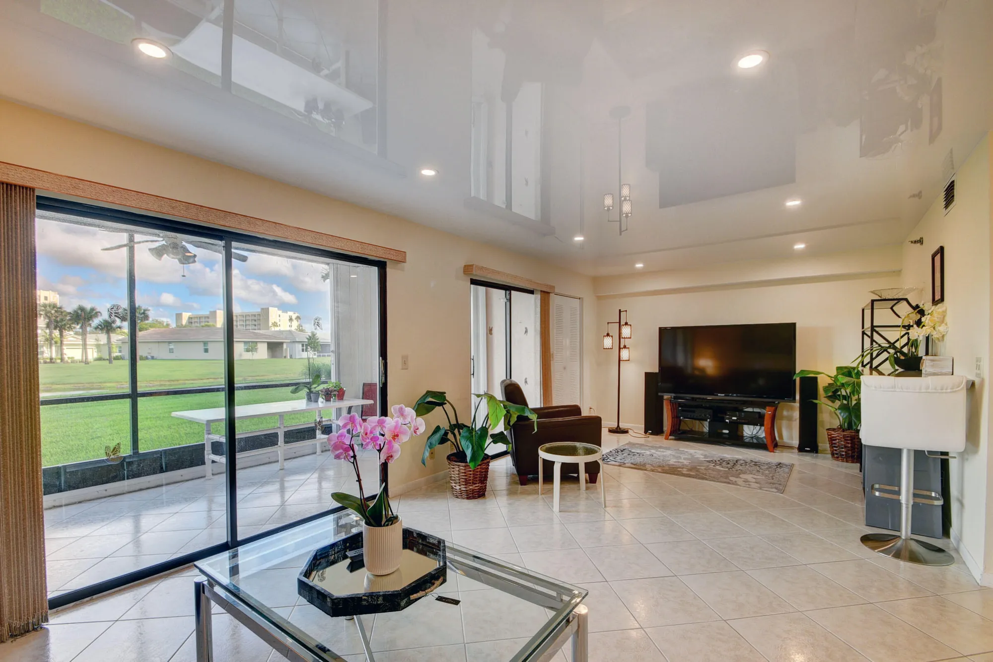 Property Slideshow image 10 of 44 | 7380 s oriole blvd apt 103, Delray Beach, FL, 33446