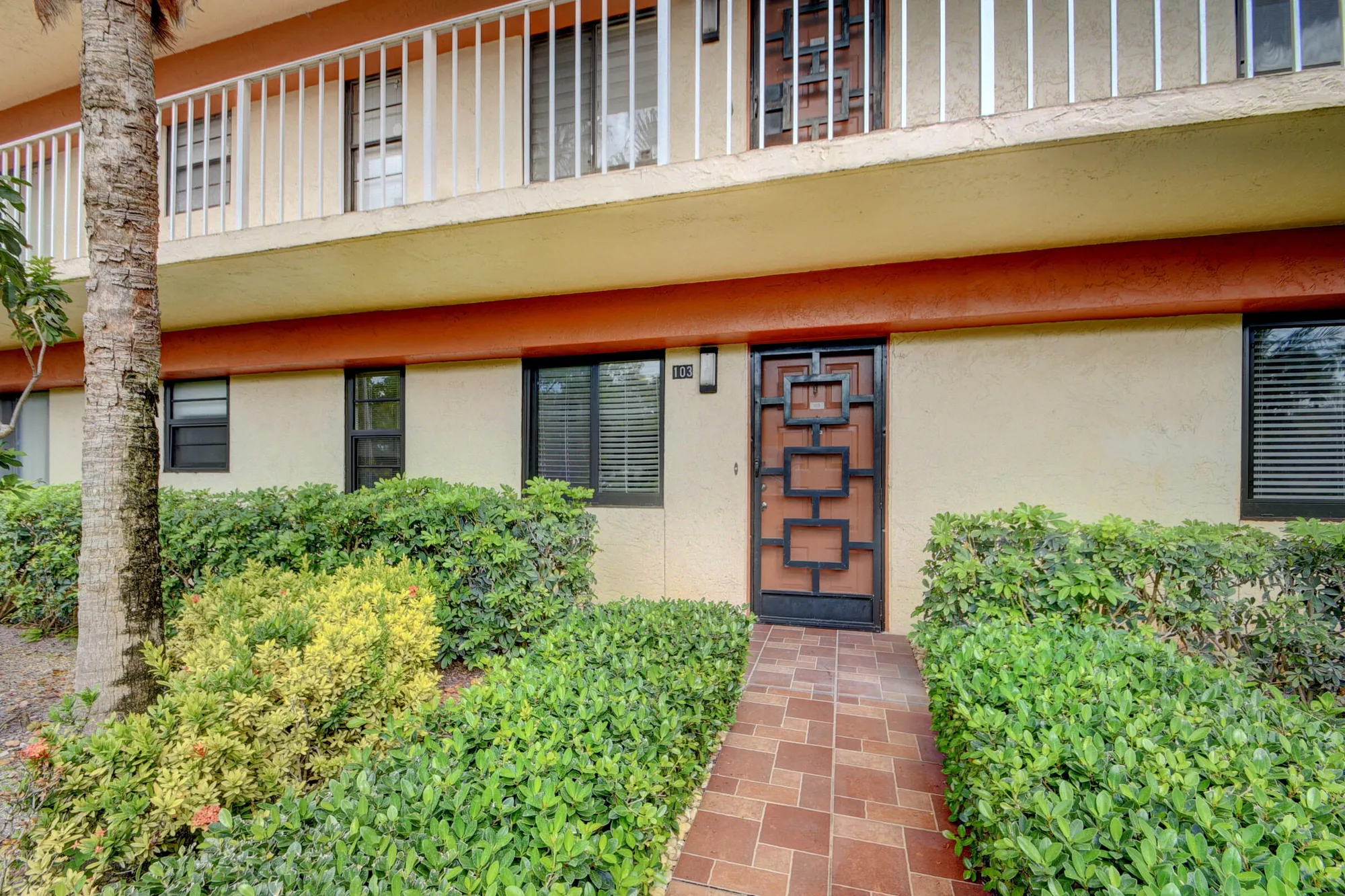 Property Slideshow image 4 of 44 | 7380 s oriole blvd apt 103, Delray Beach, FL, 33446