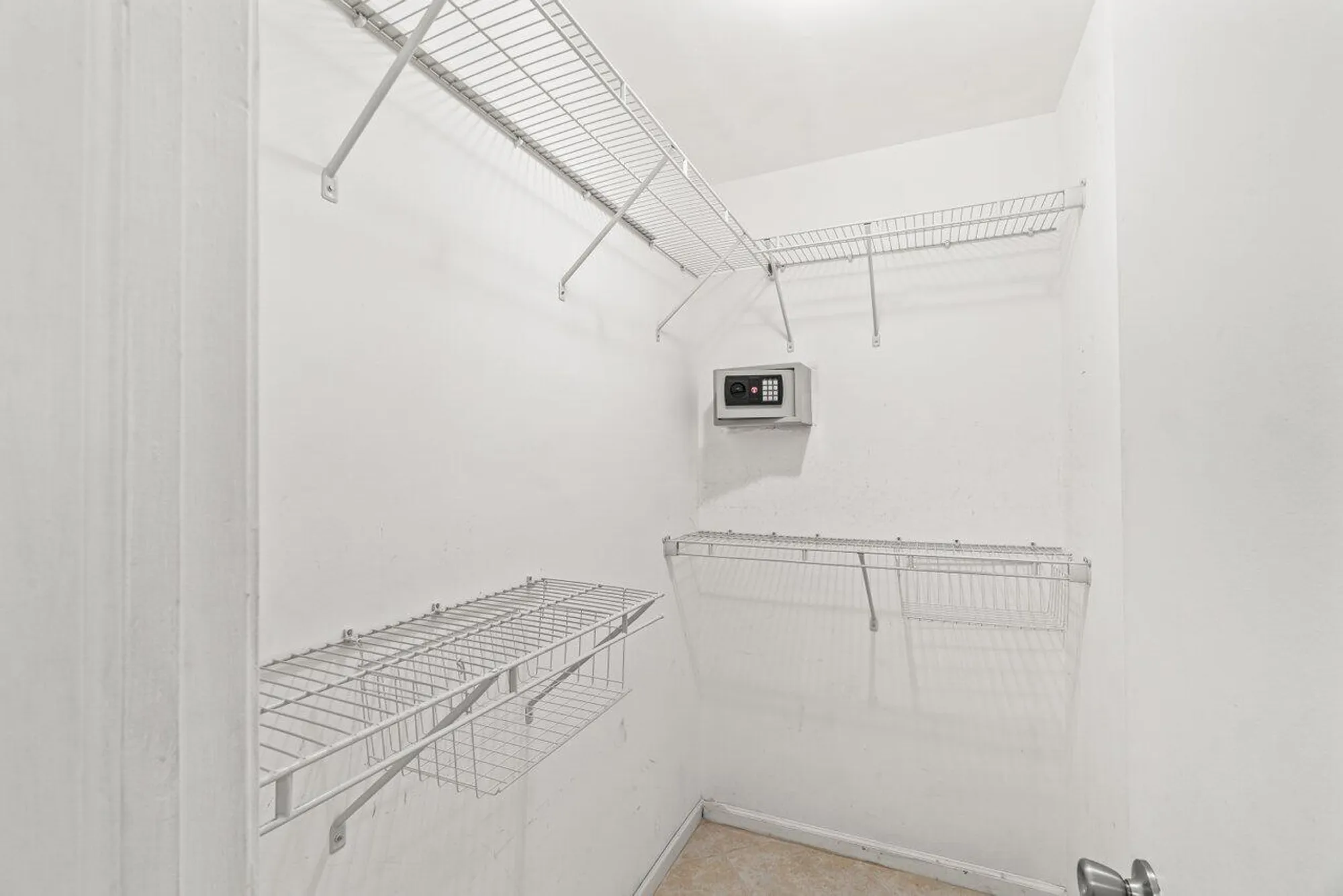 Property Slideshow image 15 of 35 | 4888 equestrian cir b, Boynton Beach, FL, 33436