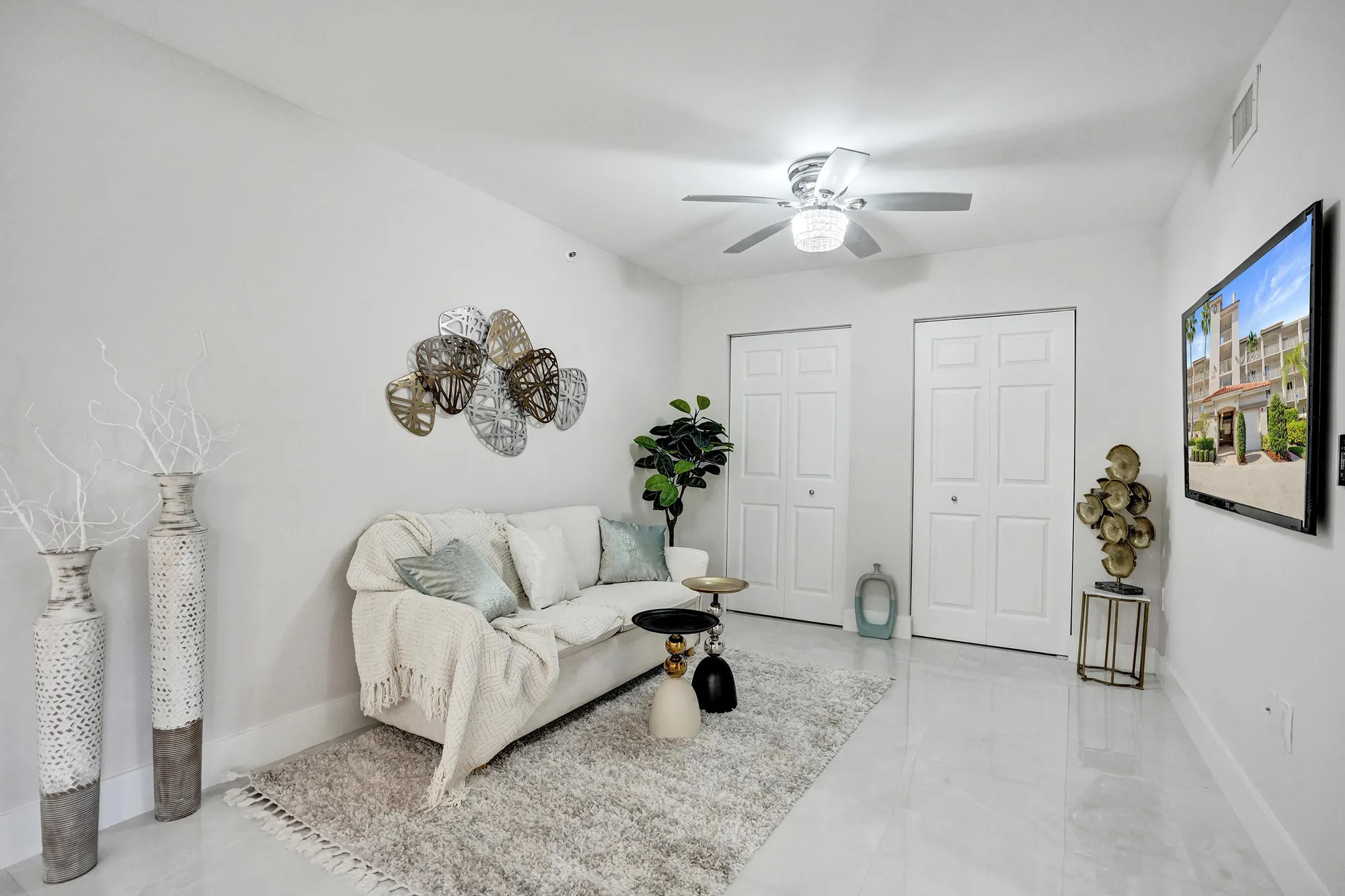 Property Slideshow image 12 of 59 | 14111 royal vista dr 305, Delray Beach, FL, 33484