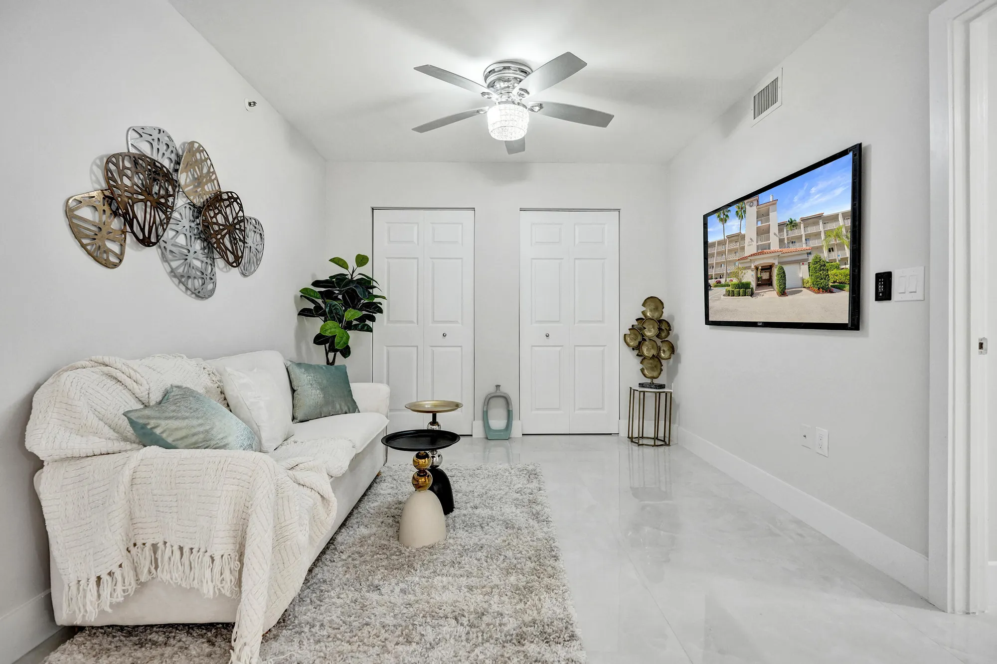 Property Slideshow image 13 of 59 | 14111 royal vista dr 305, Delray Beach, FL, 33484