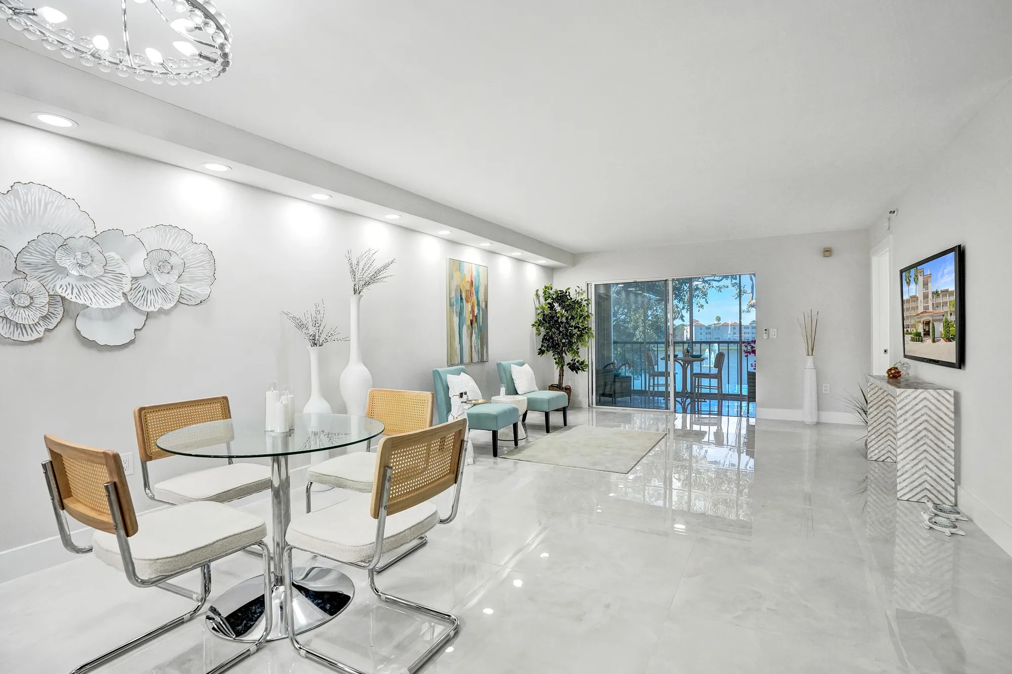 Property Slideshow image 2 of 59 | 14111 royal vista dr 305, Delray Beach, FL, 33484