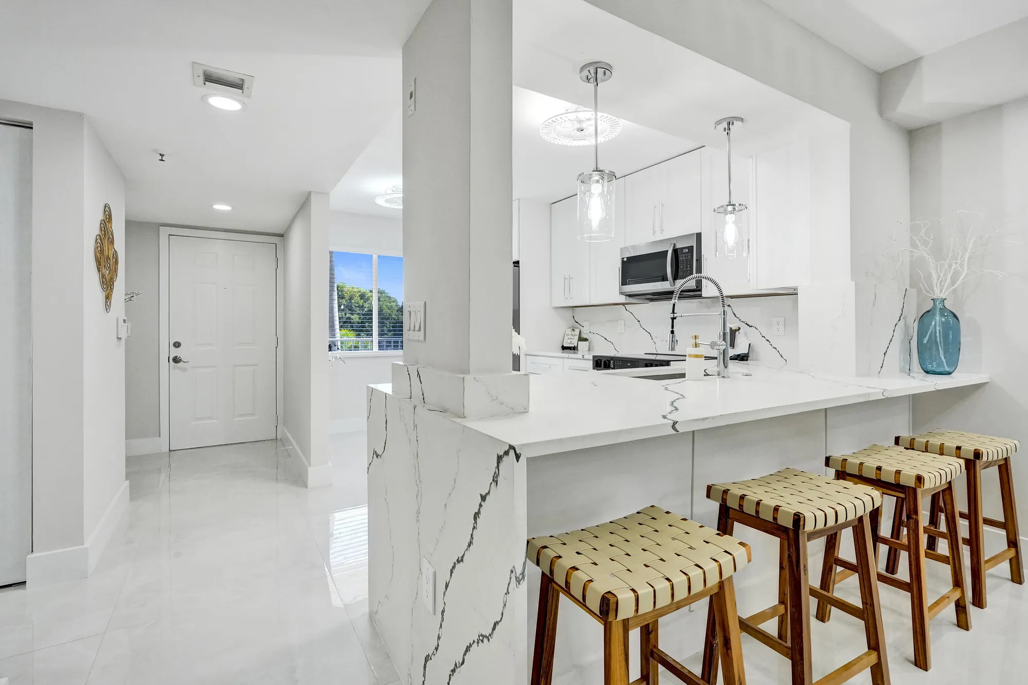 Property Slideshow image 9 of 59 | 14111 royal vista dr 305, Delray Beach, FL, 33484