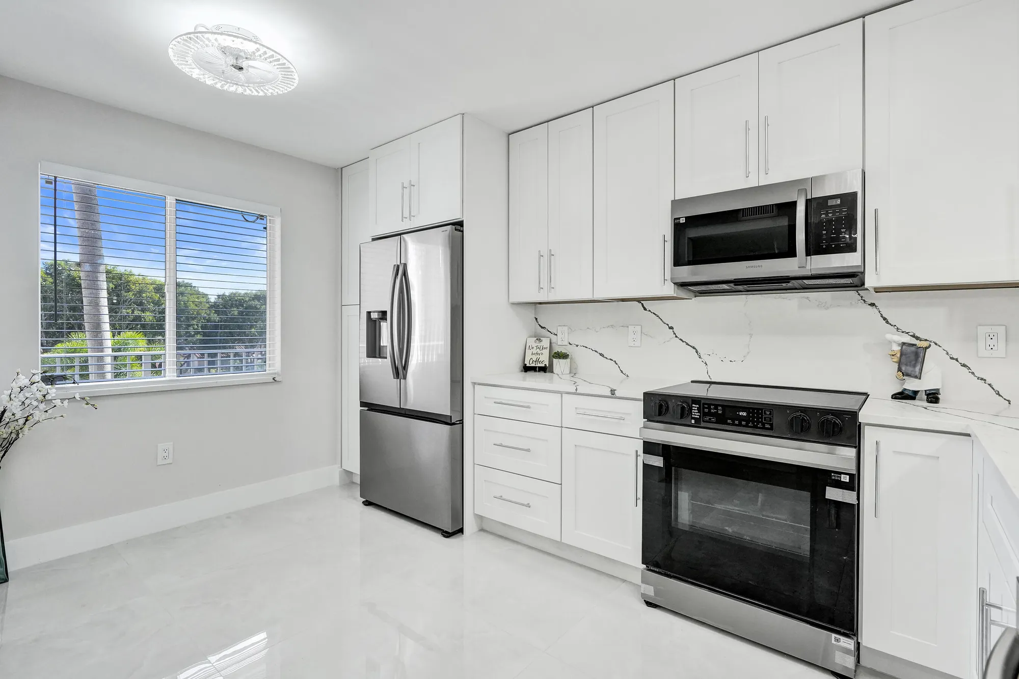 Property Slideshow image 8 of 59 | 14111 royal vista dr 305, Delray Beach, FL, 33484