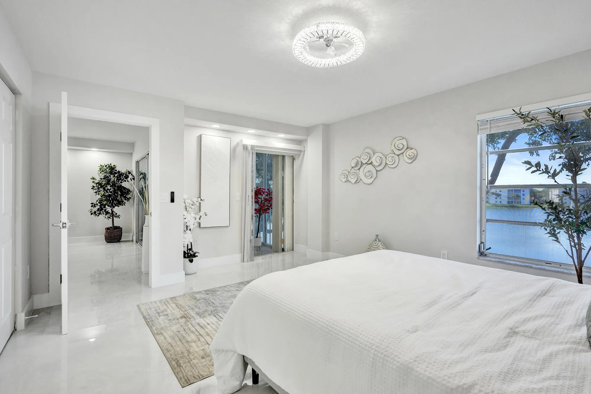 Property Slideshow image 17 of 59 | 14111 royal vista dr 305, Delray Beach, FL, 33484