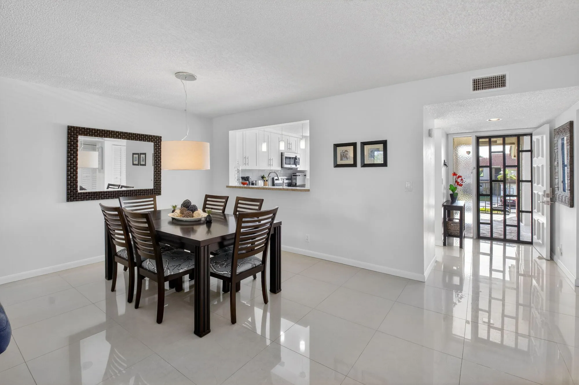 Property Slideshow image 4 of 35 | 5673 fairway park dr apt 202, Boynton Beach, FL, 33437