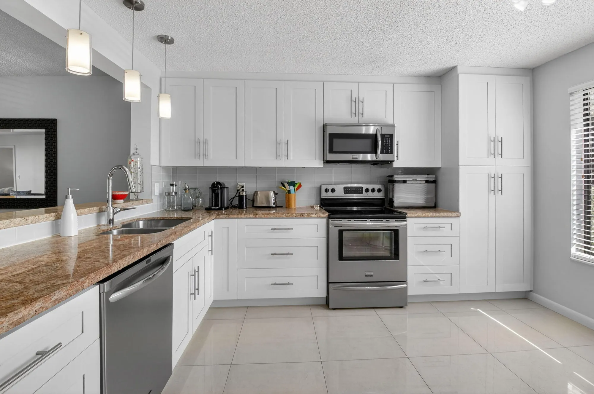 Property Slideshow image 8 of 35 | 5673 fairway park dr apt 202, Boynton Beach, FL, 33437