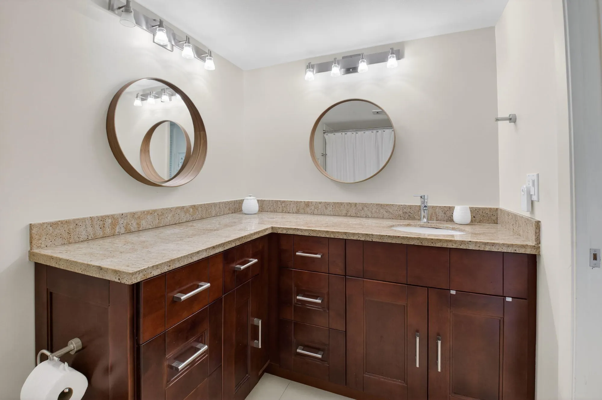 Property Slideshow image 16 of 35 | 5673 fairway park dr apt 202, Boynton Beach, FL, 33437