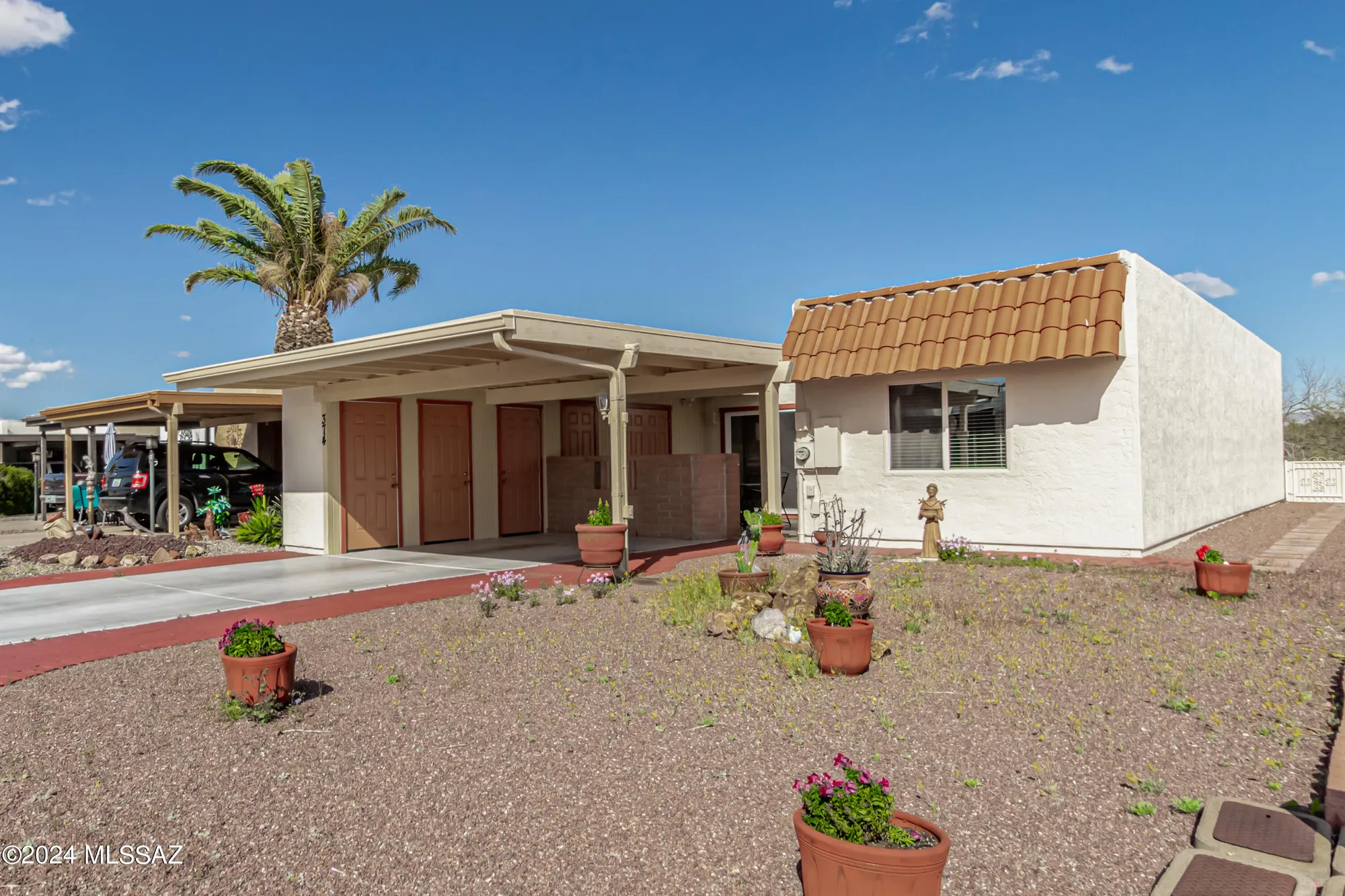 Property Slideshow image 2 of 25 | 374 n calle del chancero, Green Valley, AZ, 85614