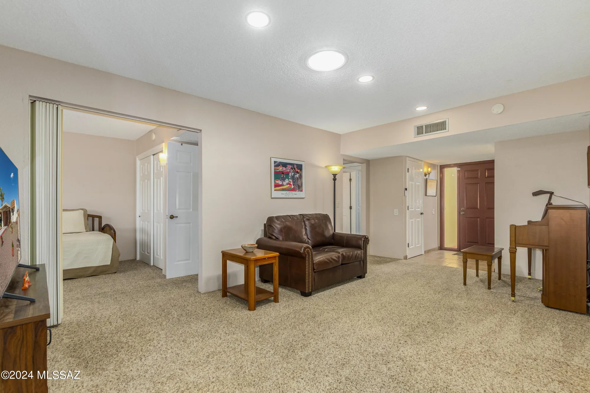 Property Slideshow image 12 of 25 | 374 n calle del chancero, Green Valley, AZ, 85614