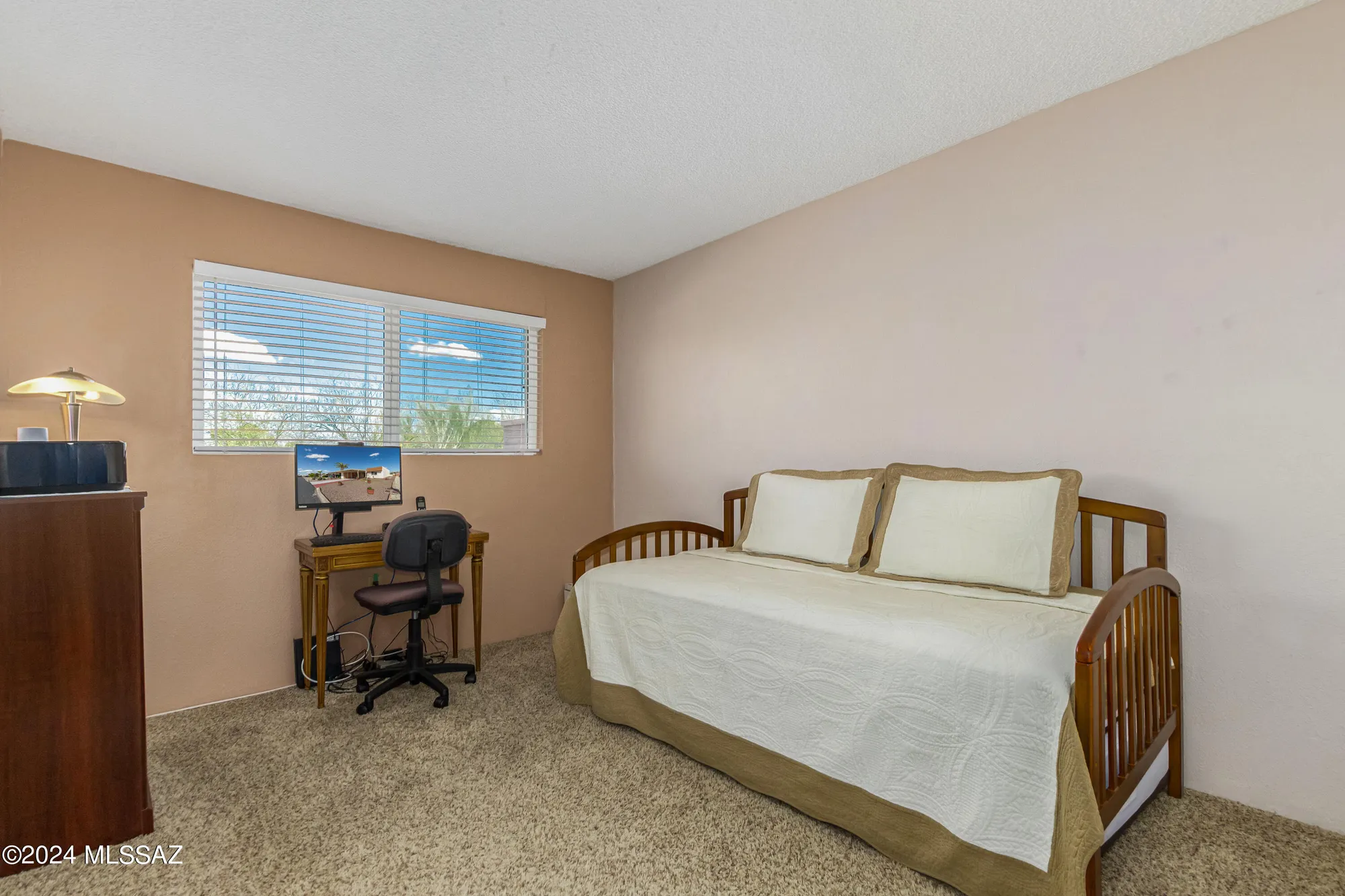 Property Slideshow image 16 of 25 | 374 n calle del chancero, Green Valley, AZ, 85614