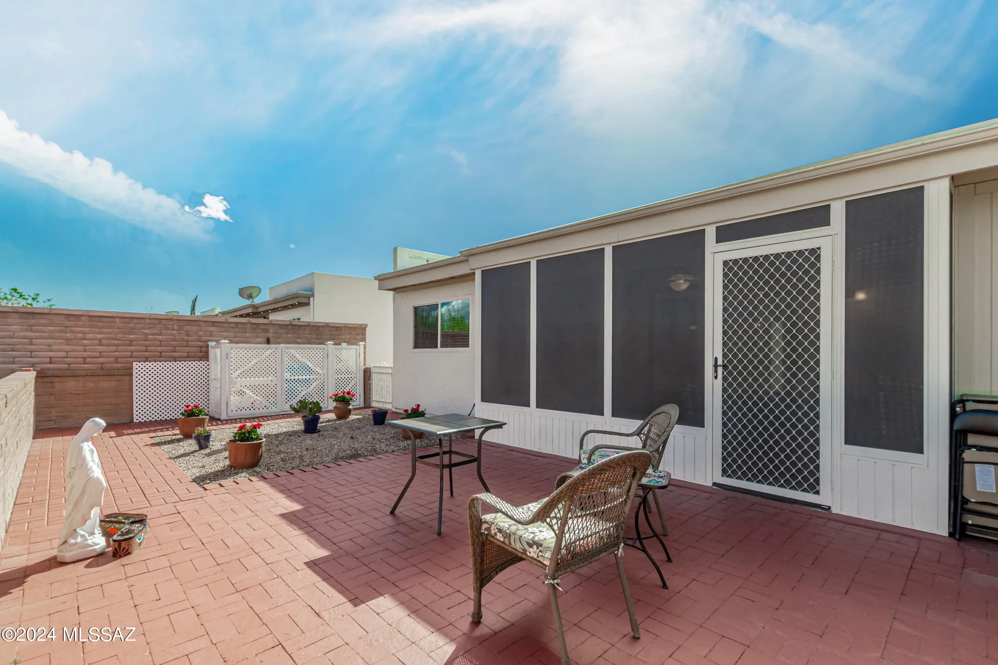 Property Slideshow image 3 of 25 | 374 n calle del chancero, Green Valley, AZ, 85614