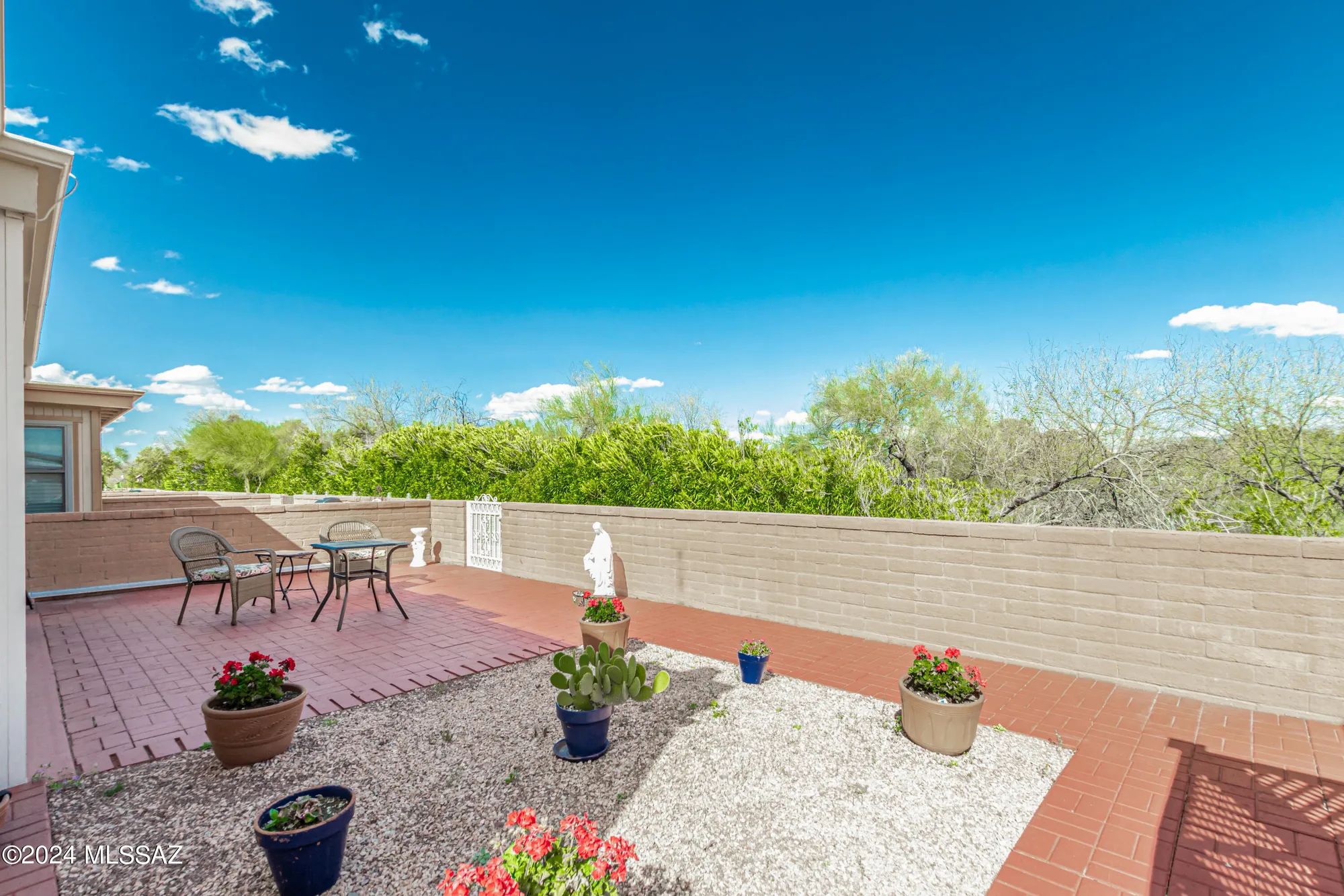 Property Slideshow image 4 of 25 | 374 n calle del chancero, Green Valley, AZ, 85614