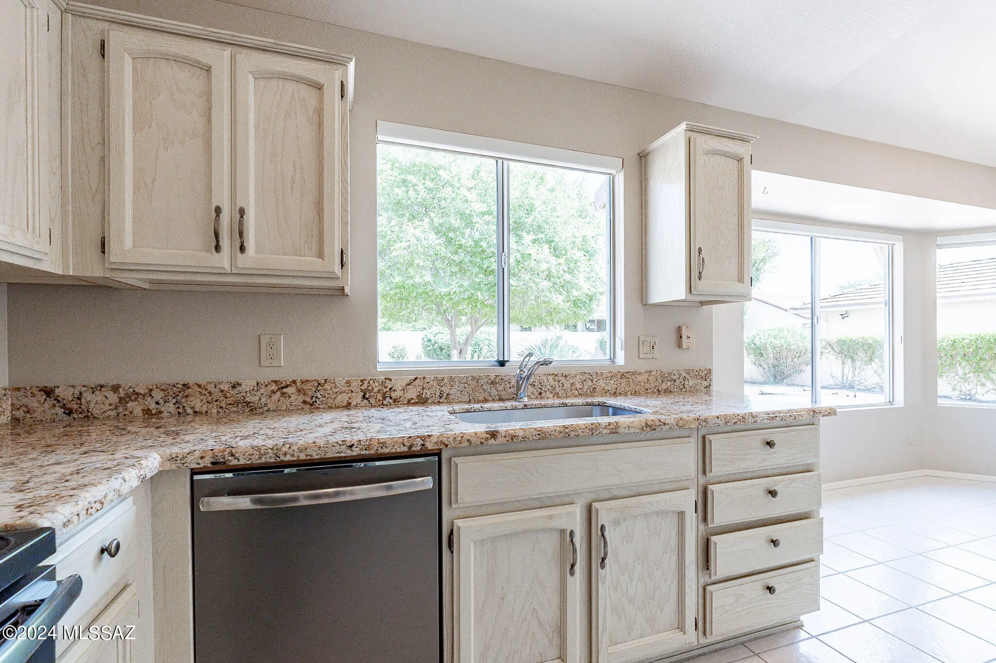 Property Slideshow image 9 of 50 | 63812 e high point ln, Saddlebrooke, AZ, 85739