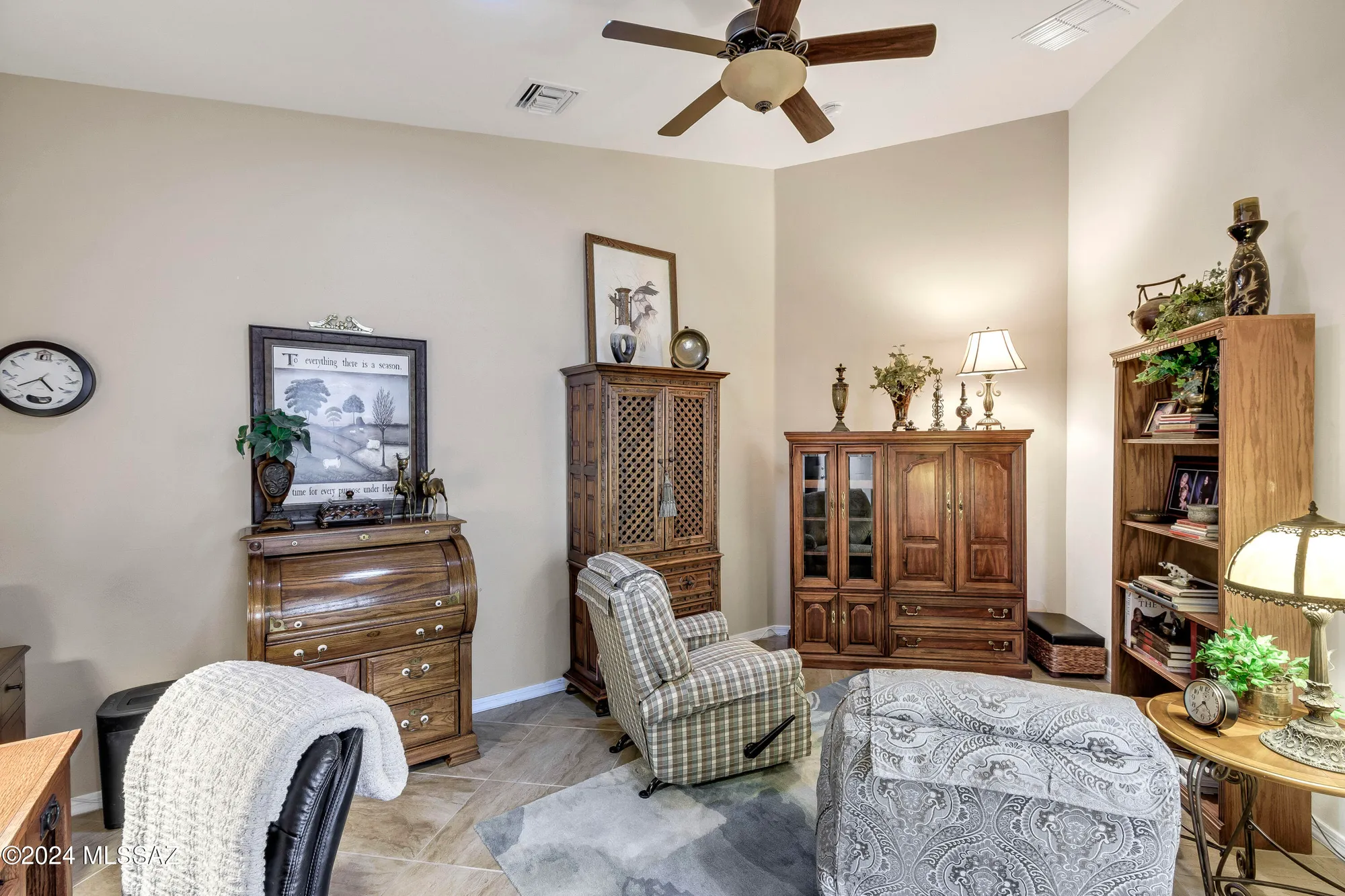 Property Slideshow image 16 of 45 | 716 w shadow wood st, Green Valley, AZ, 85614