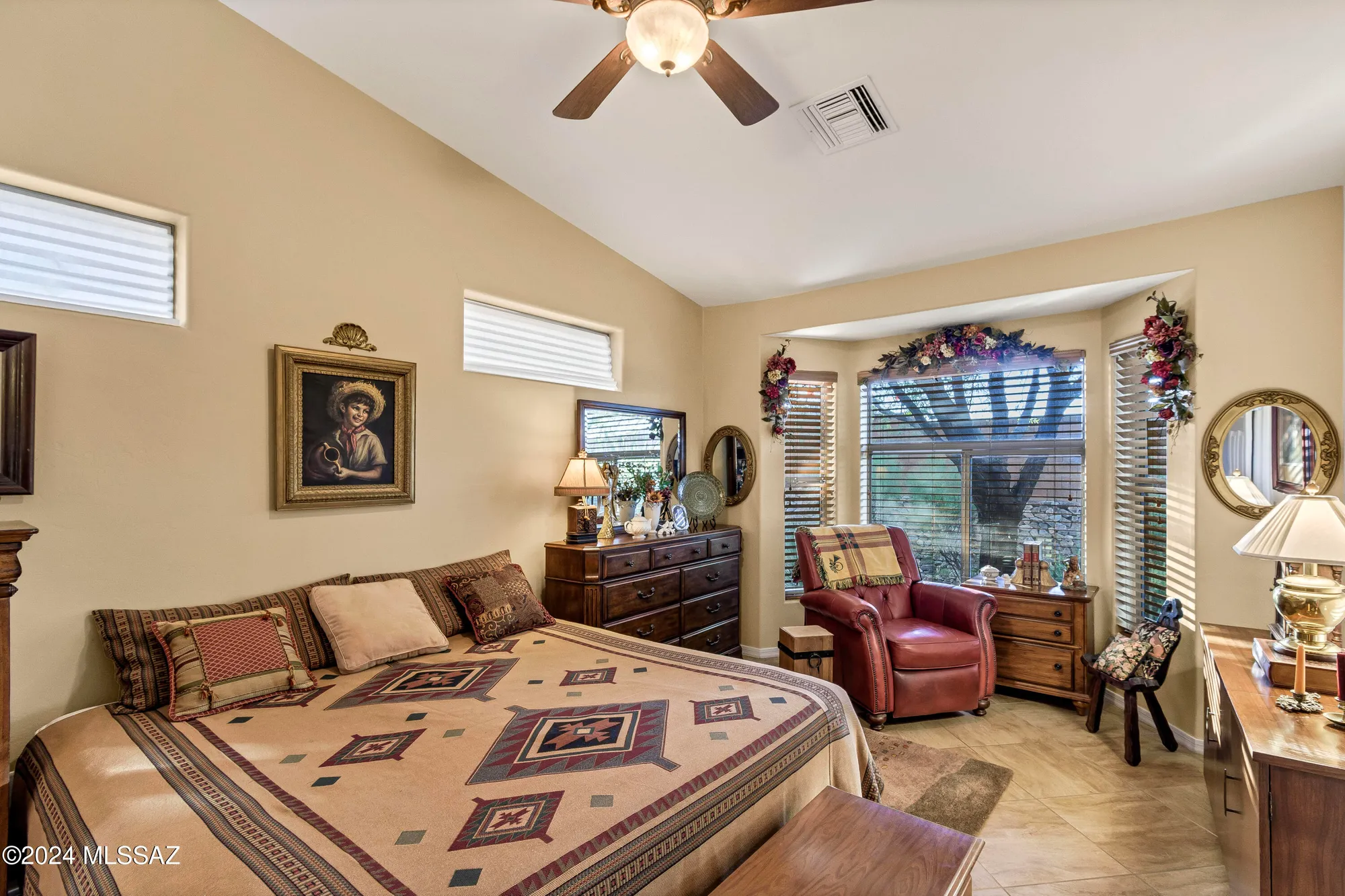 Property Slideshow image 26 of 45 | 716 w shadow wood st, Green Valley, AZ, 85614