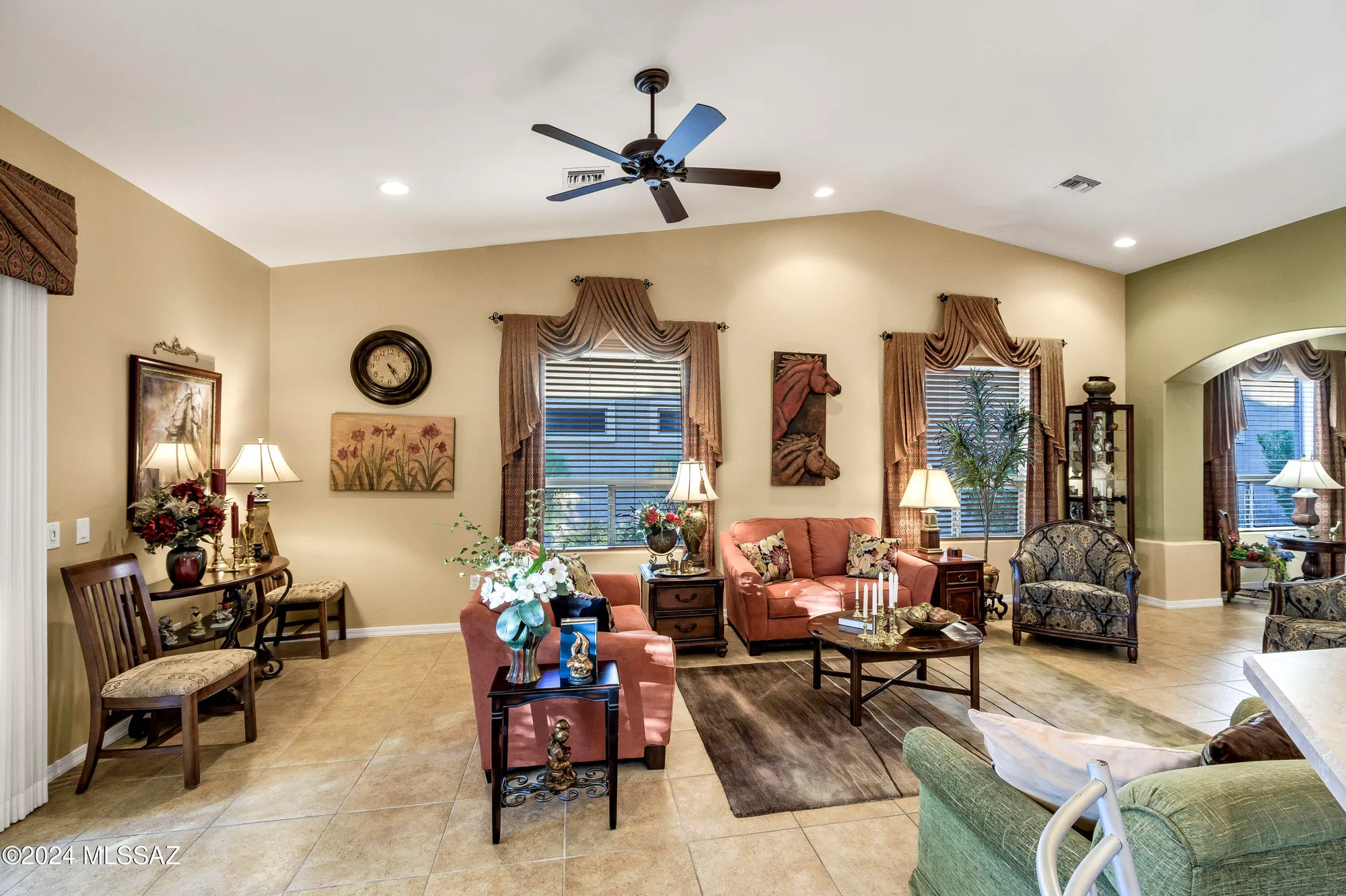 Property Slideshow image 21 of 45 | 716 w shadow wood st, Green Valley, AZ, 85614