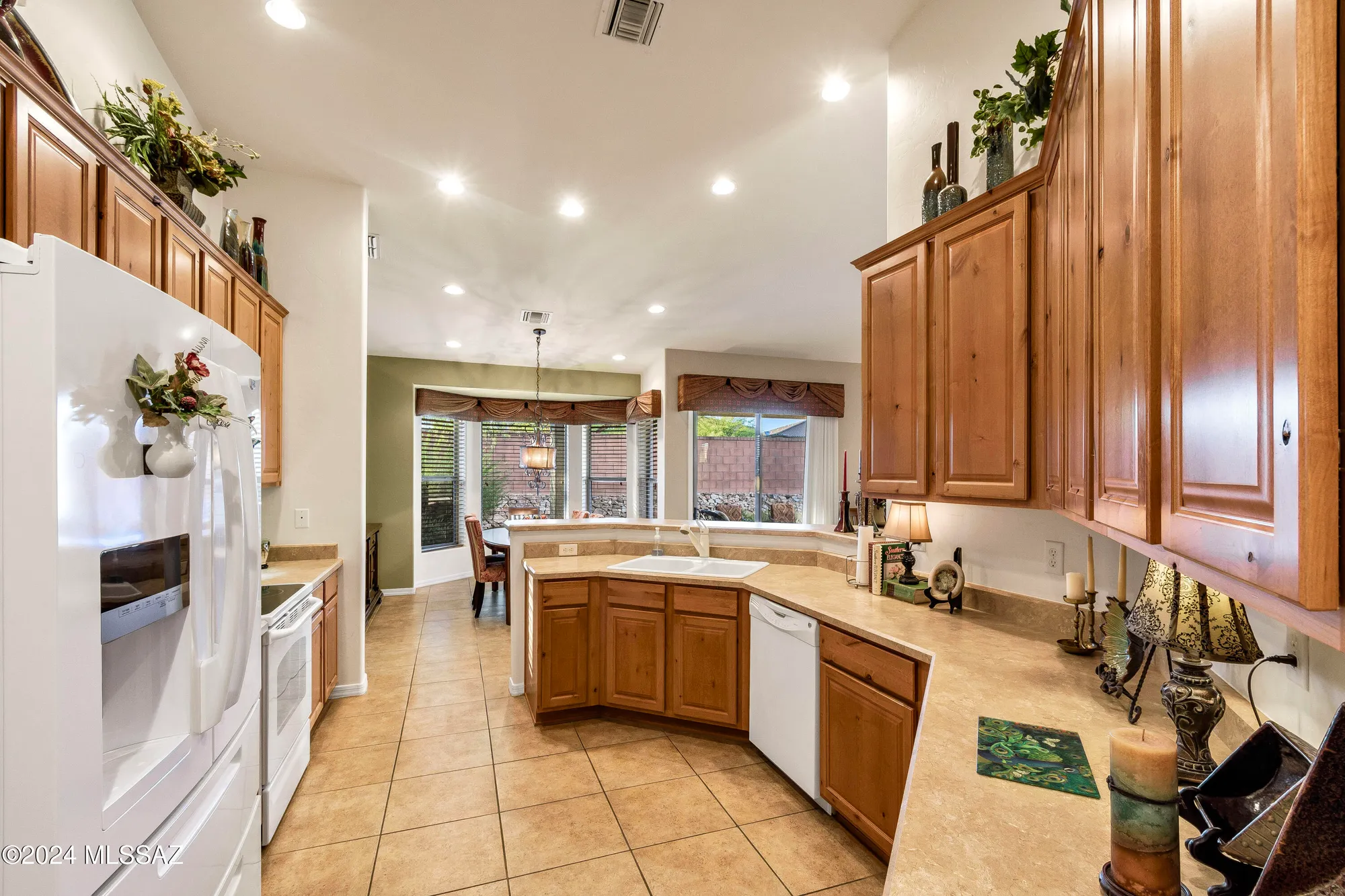 Property Slideshow image 23 of 45 | 716 w shadow wood st, Green Valley, AZ, 85614