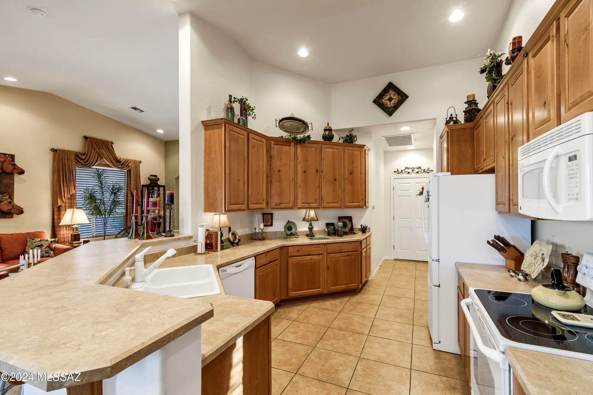 Property Slideshow image 25 of 45 | 716 w shadow wood st, Green Valley, AZ, 85614