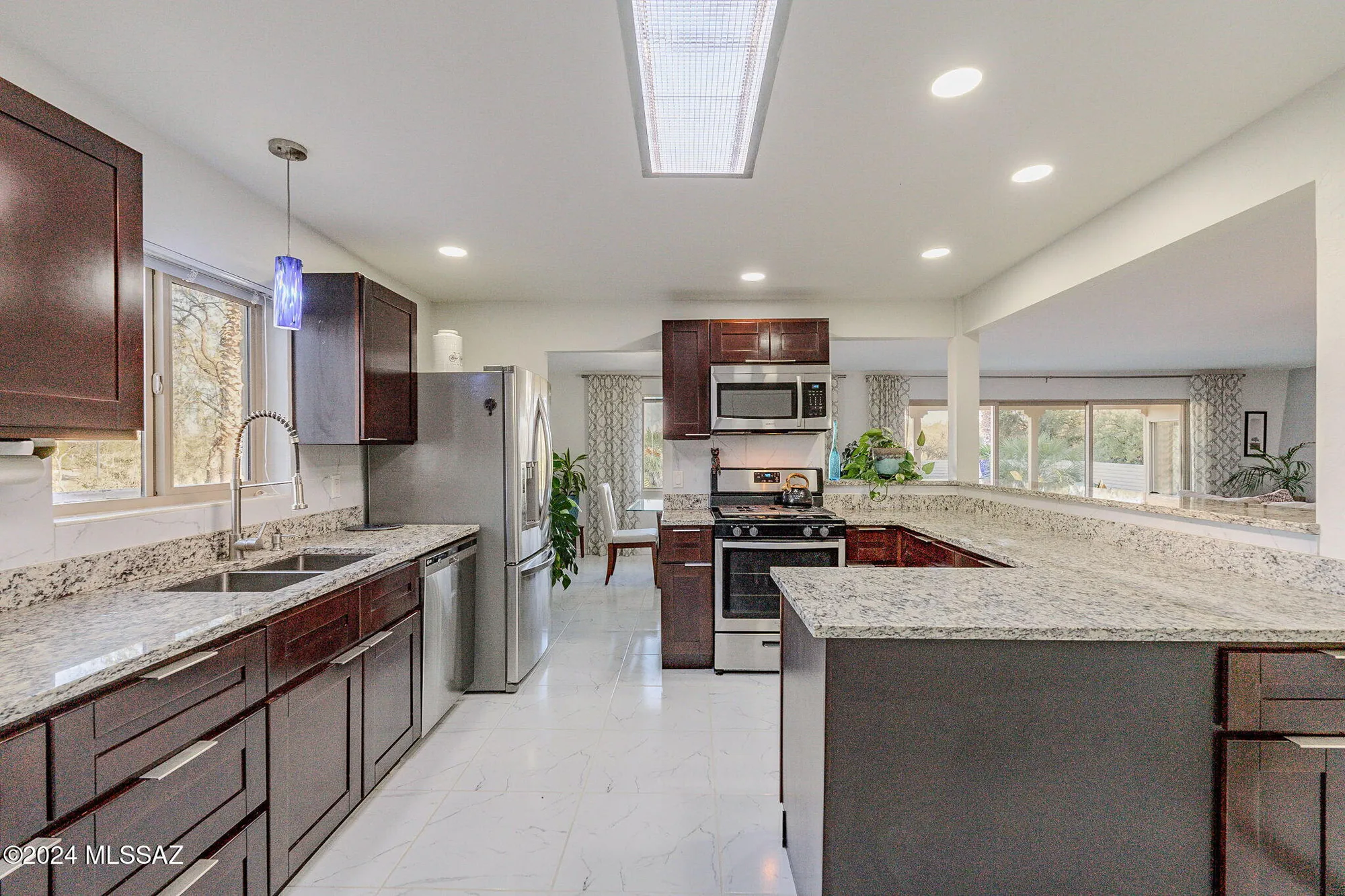 Property Slideshow image 8 of 34 | 511 w continental rd, Green Valley, AZ, 85622