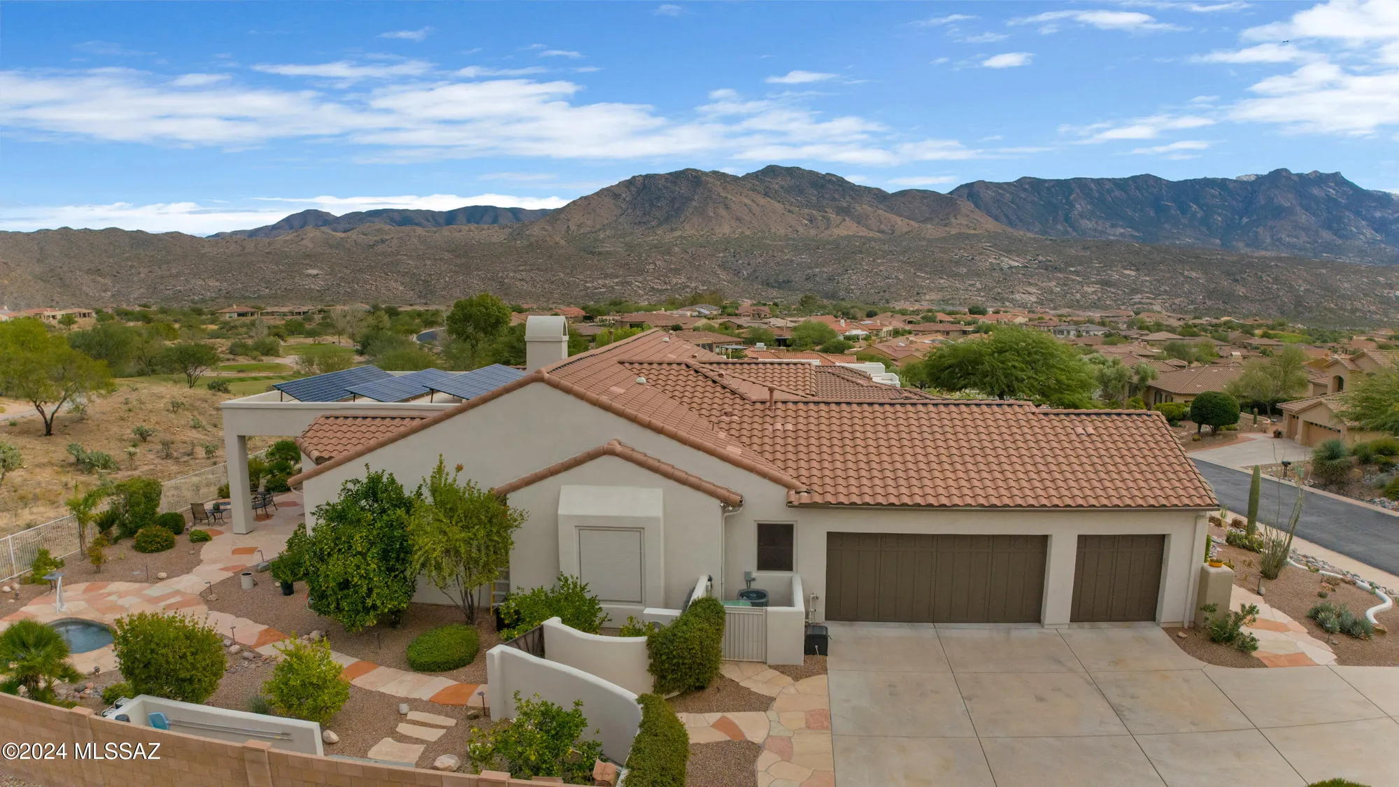 Property Slideshow image 6 of 50 | 65992 e catalina hills dr, Tucson, AZ, 85739