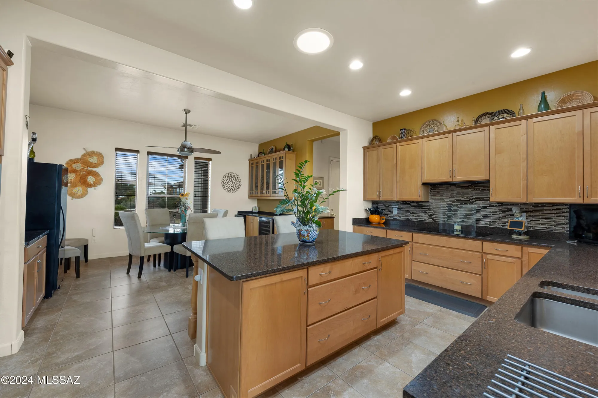 Property Slideshow image 20 of 50 | 65992 e catalina hills dr, Tucson, AZ, 85739
