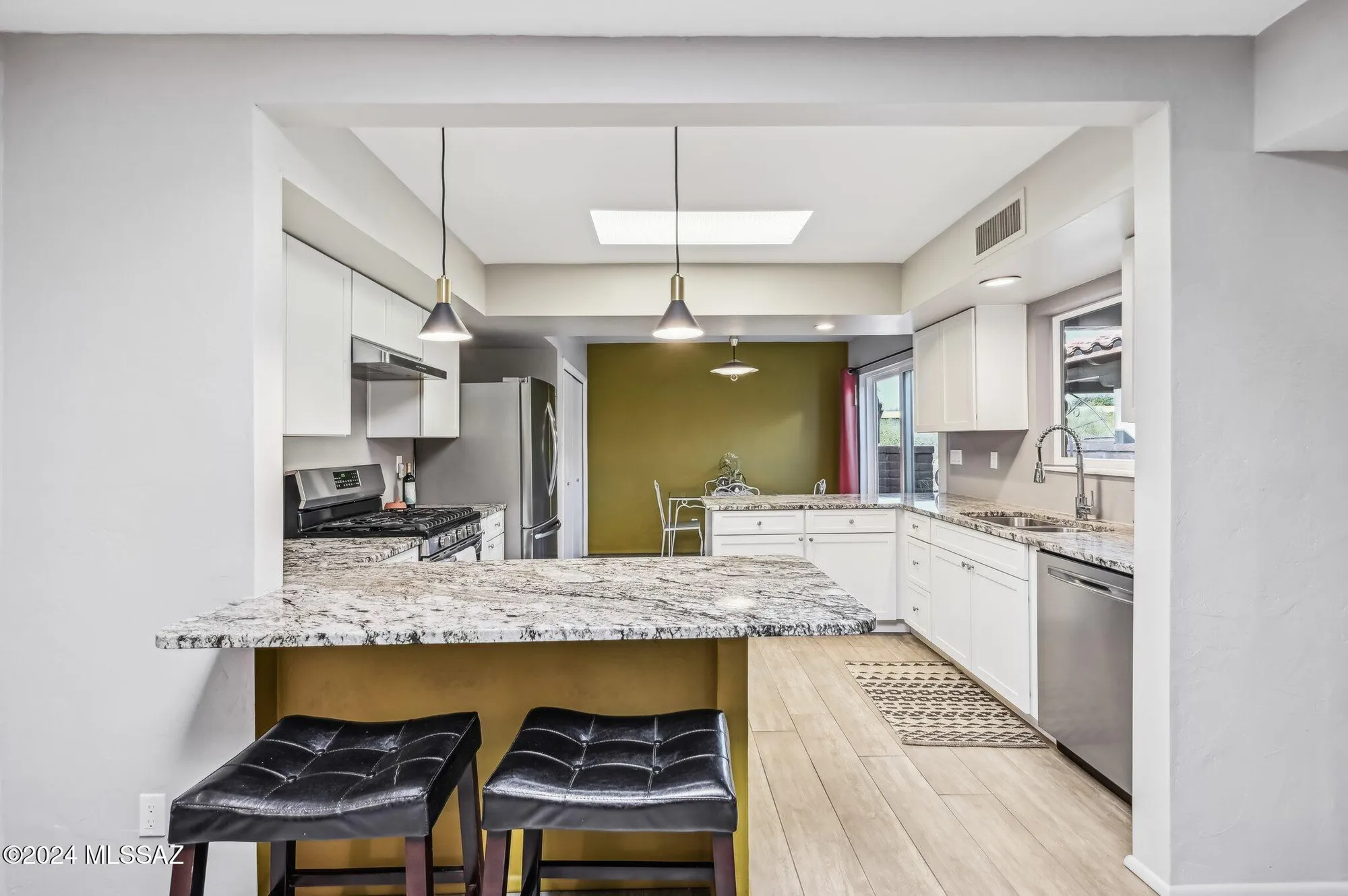 Property Slideshow image 7 of 22 | 611 s los opalos, Green Valley, AZ, 85614