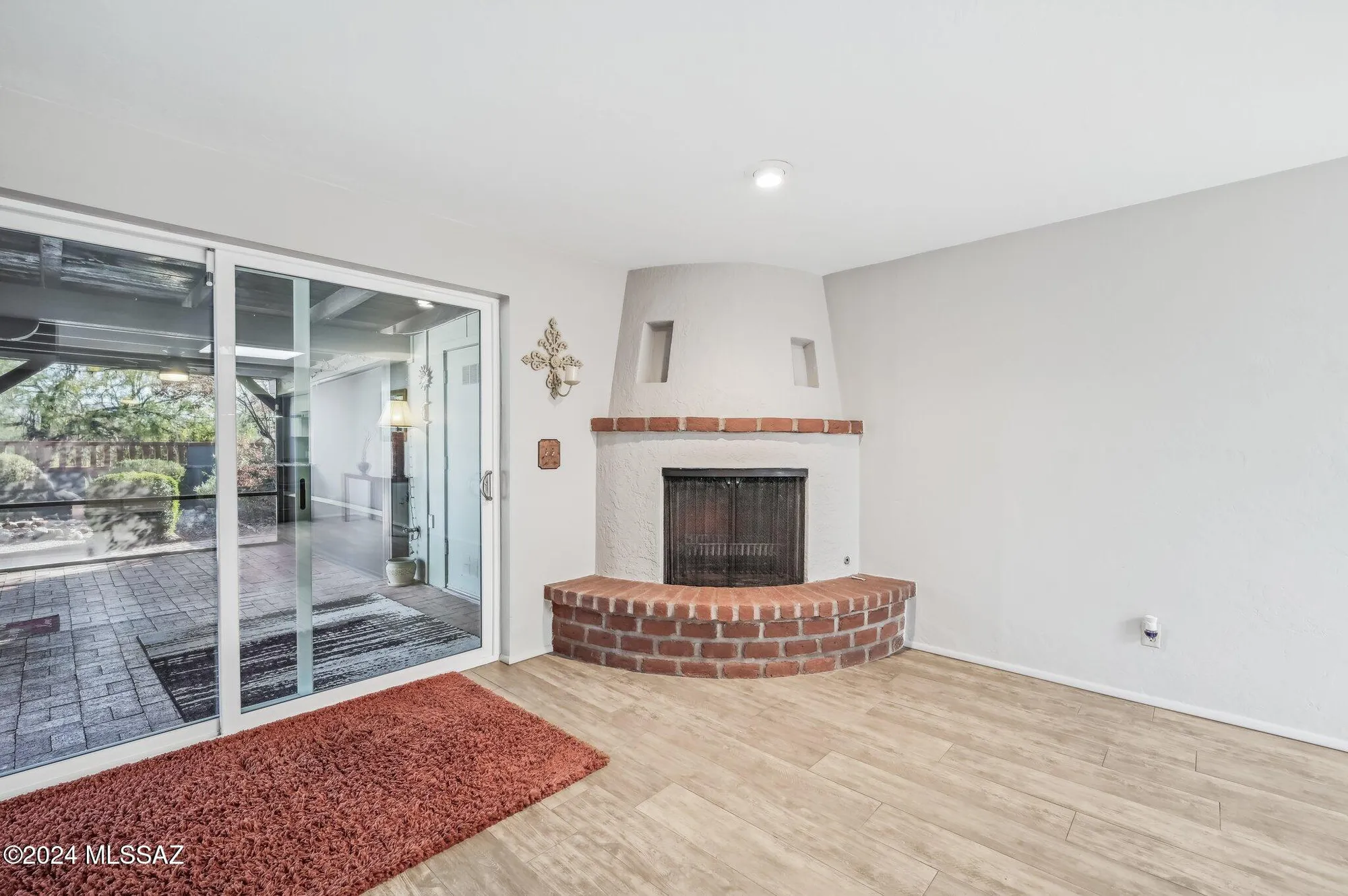 Property Slideshow image 5 of 22 | 611 s los opalos, Green Valley, AZ, 85614